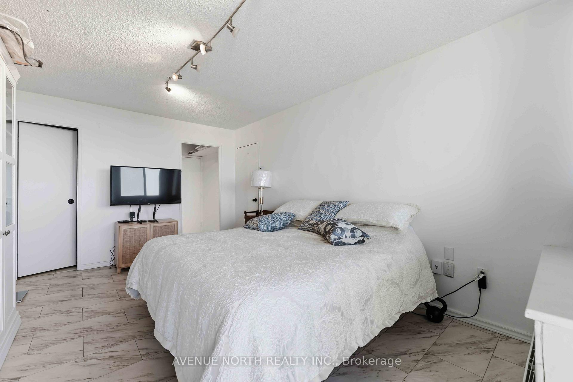 Photo 25 of Unit 908, 500 Laurier Avenue W, Ottawa, Ottawa Centre — HOMEH