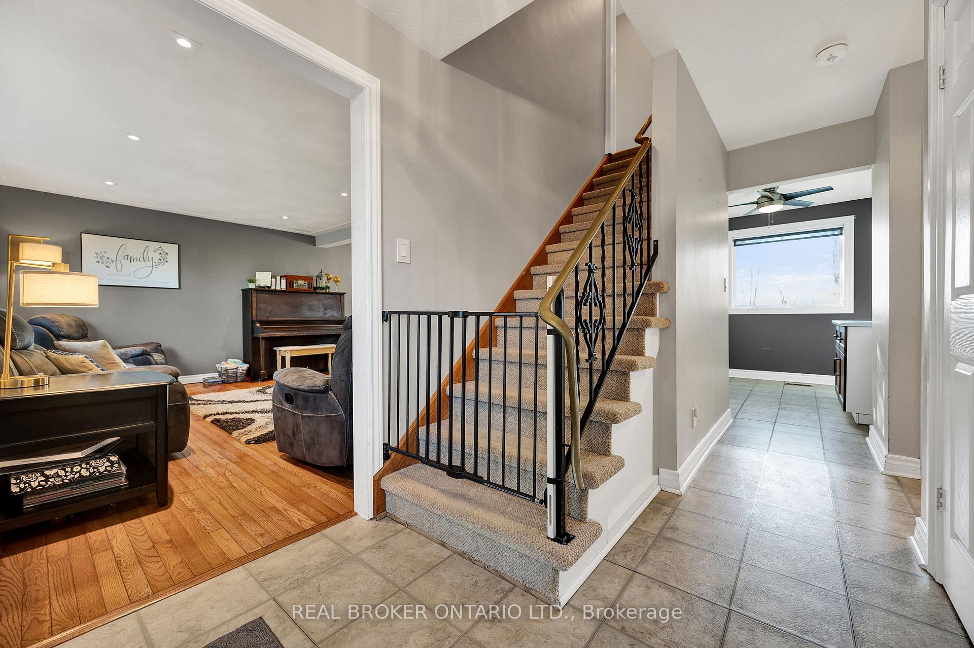 Photo 2 of 3766 Lobsinger Line, Wellesley — HOMEH