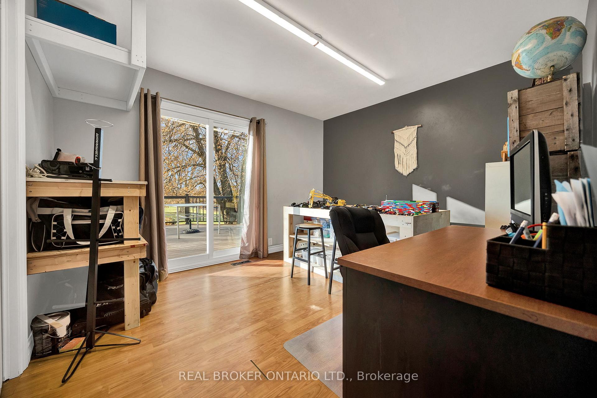 Photo 20 of 3766 Lobsinger Line, Wellesley — HOMEH
