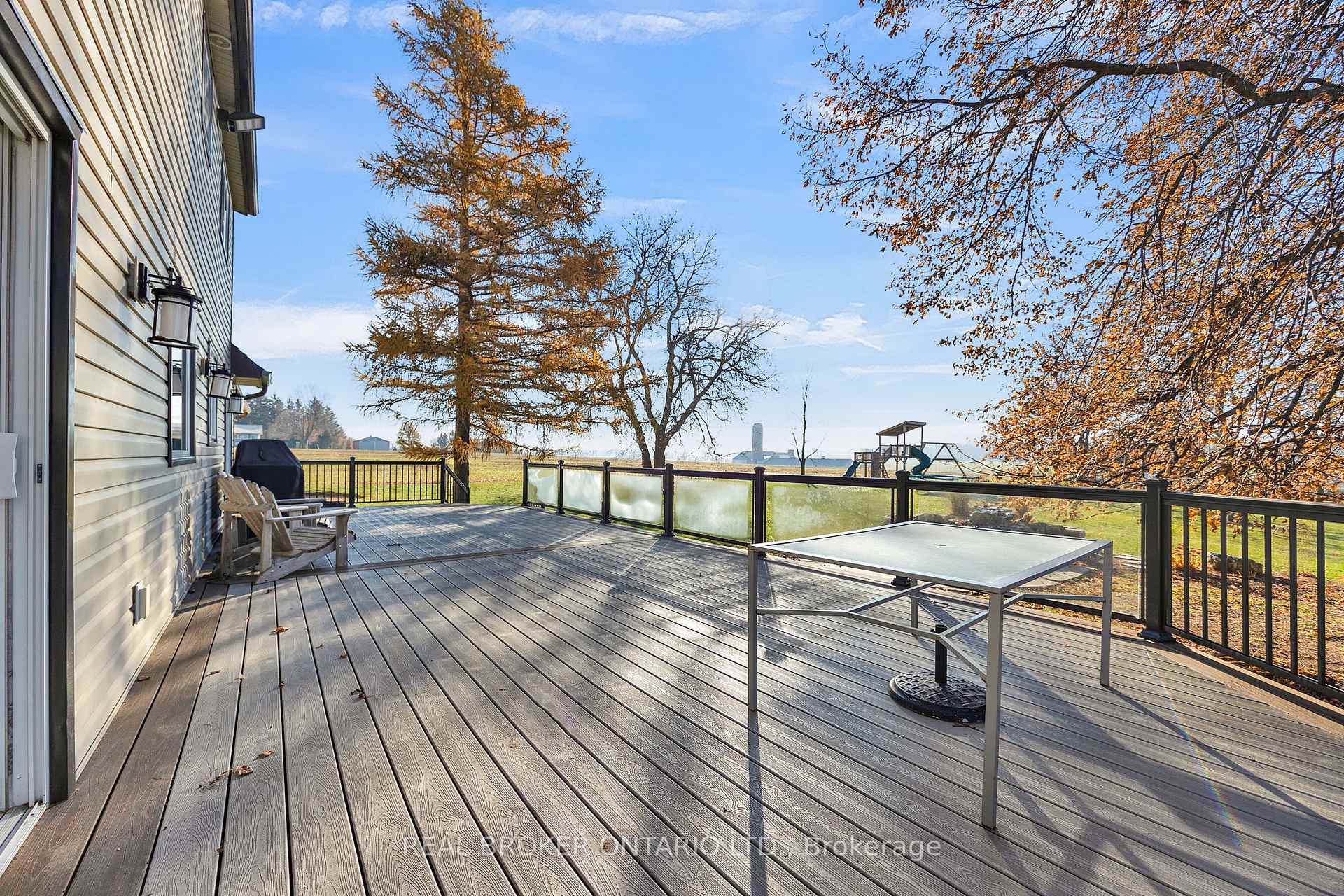 Photo 26 of 3766 Lobsinger Line, Wellesley — HOMEH