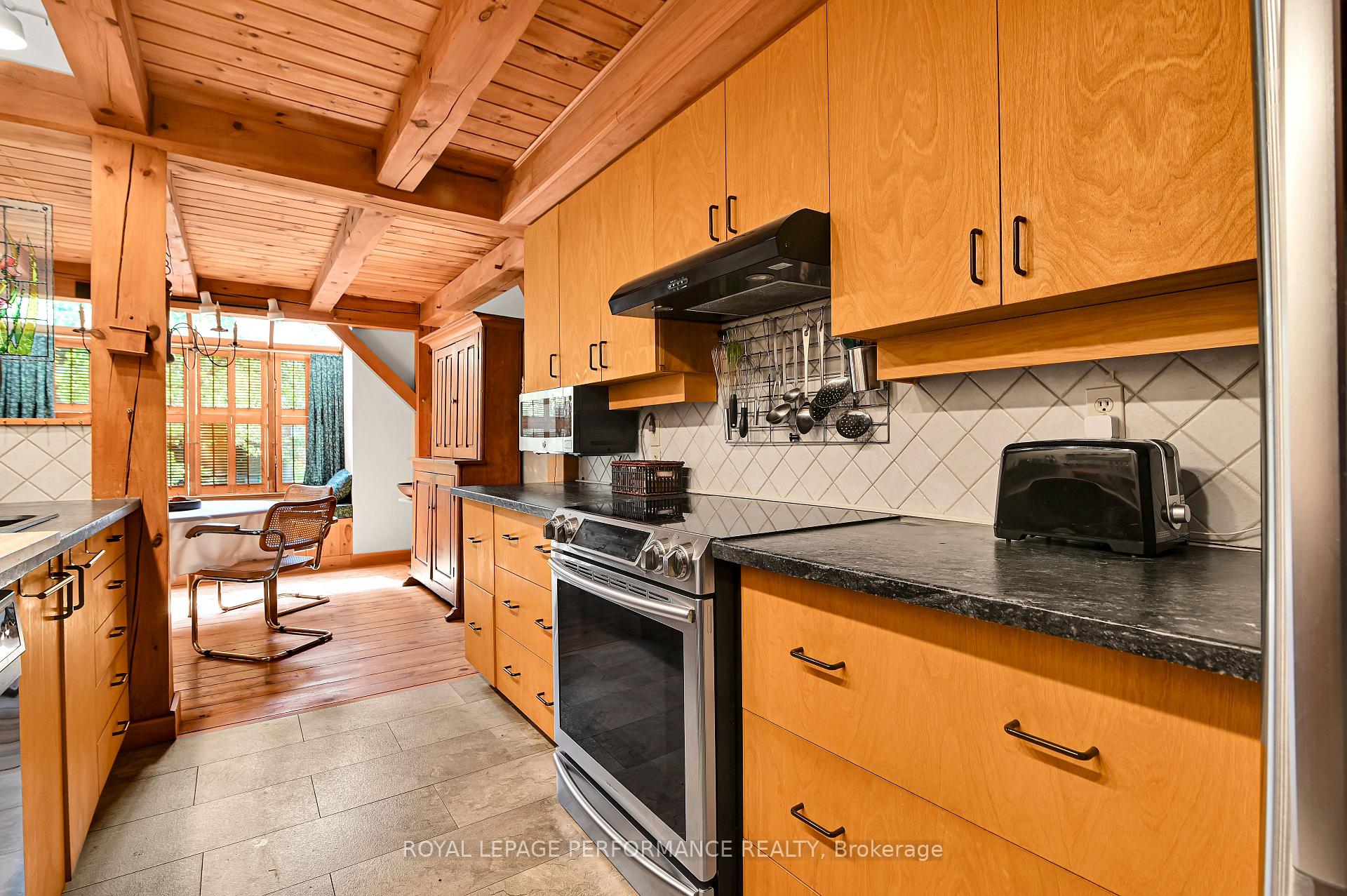 Photo 9 of 249 York Street, Ottawa, Lower Town — HOMEH