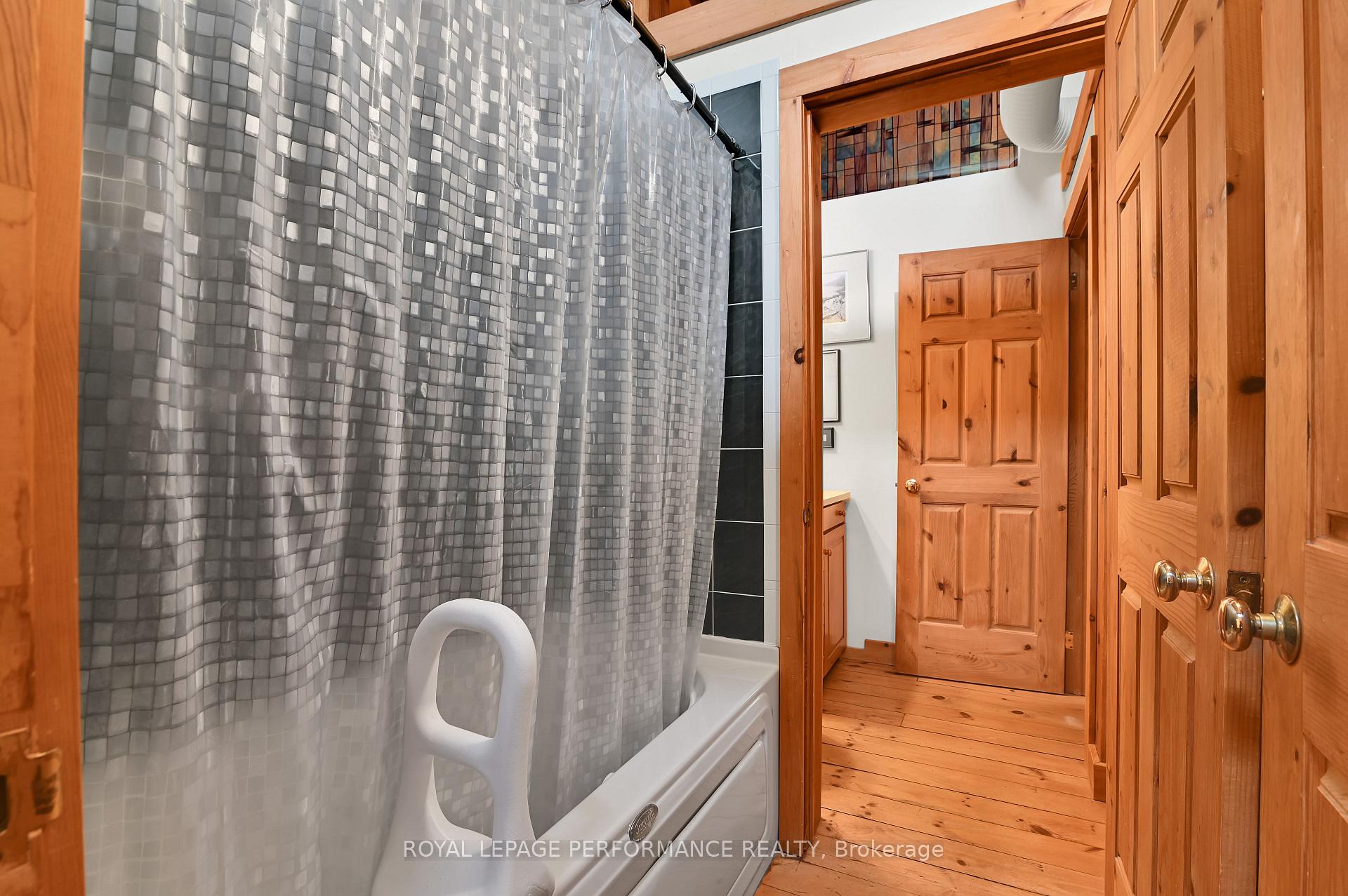Photo 22 of 249 York Street, Ottawa, Lower Town — HOMEH