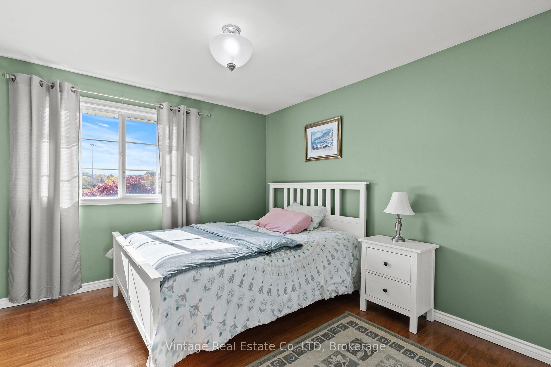 Photo 12 of 1841 Sunset Lane, St. Catharines, Rural Port — HOMEH