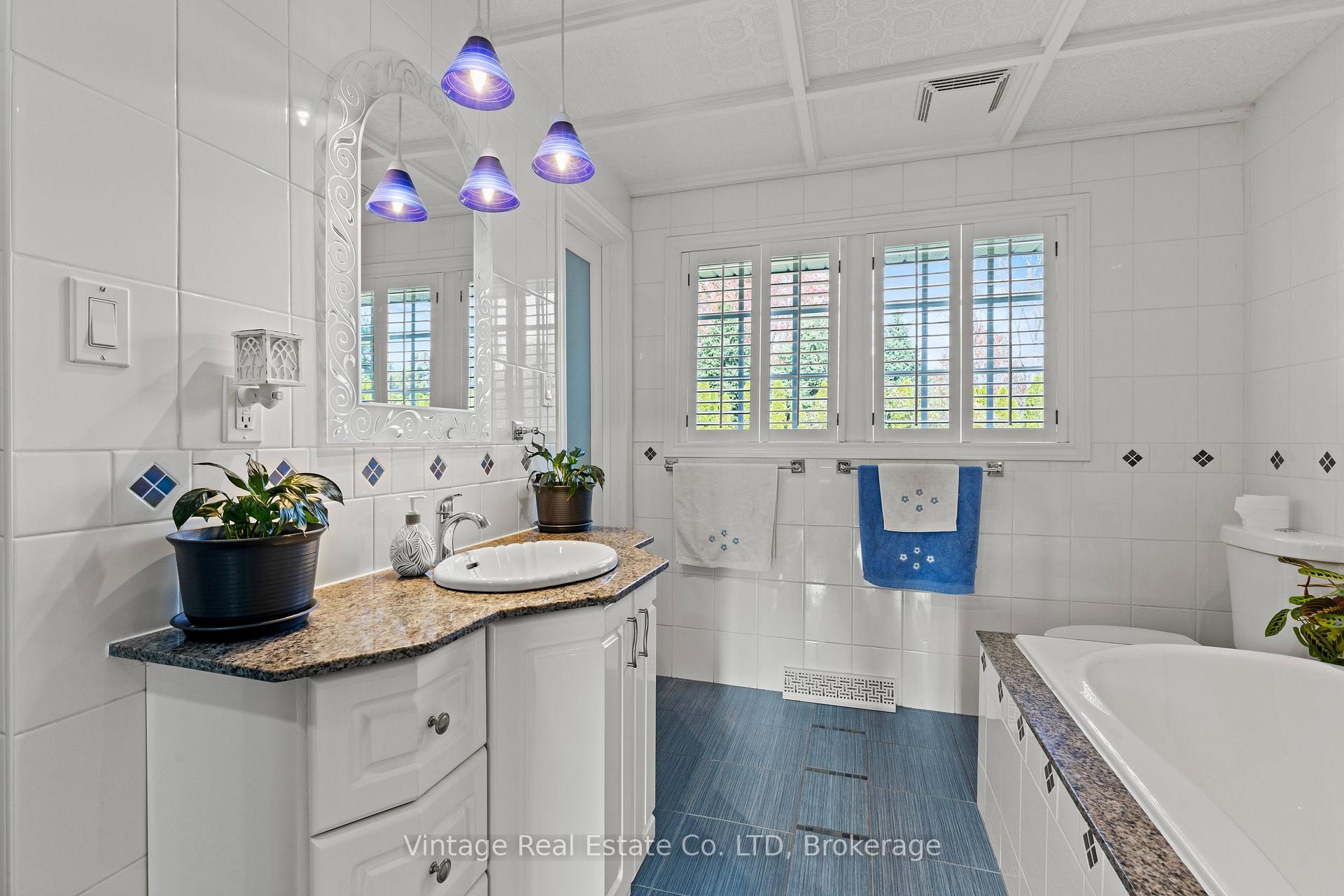 Photo 14 of 1841 Sunset Lane, St. Catharines, Rural Port — HOMEH