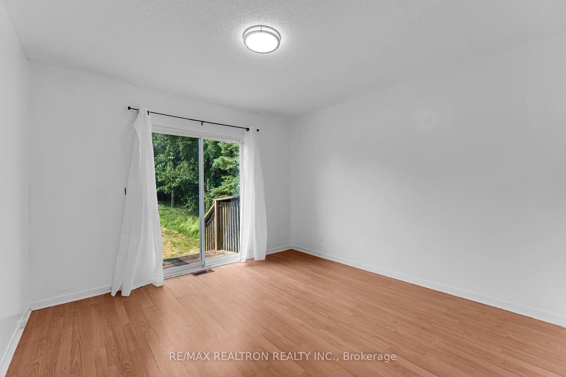 Photo 14 of 709 Ridley Drive, Kingston, North of Taylor-Kidd Blvd — HOMEH