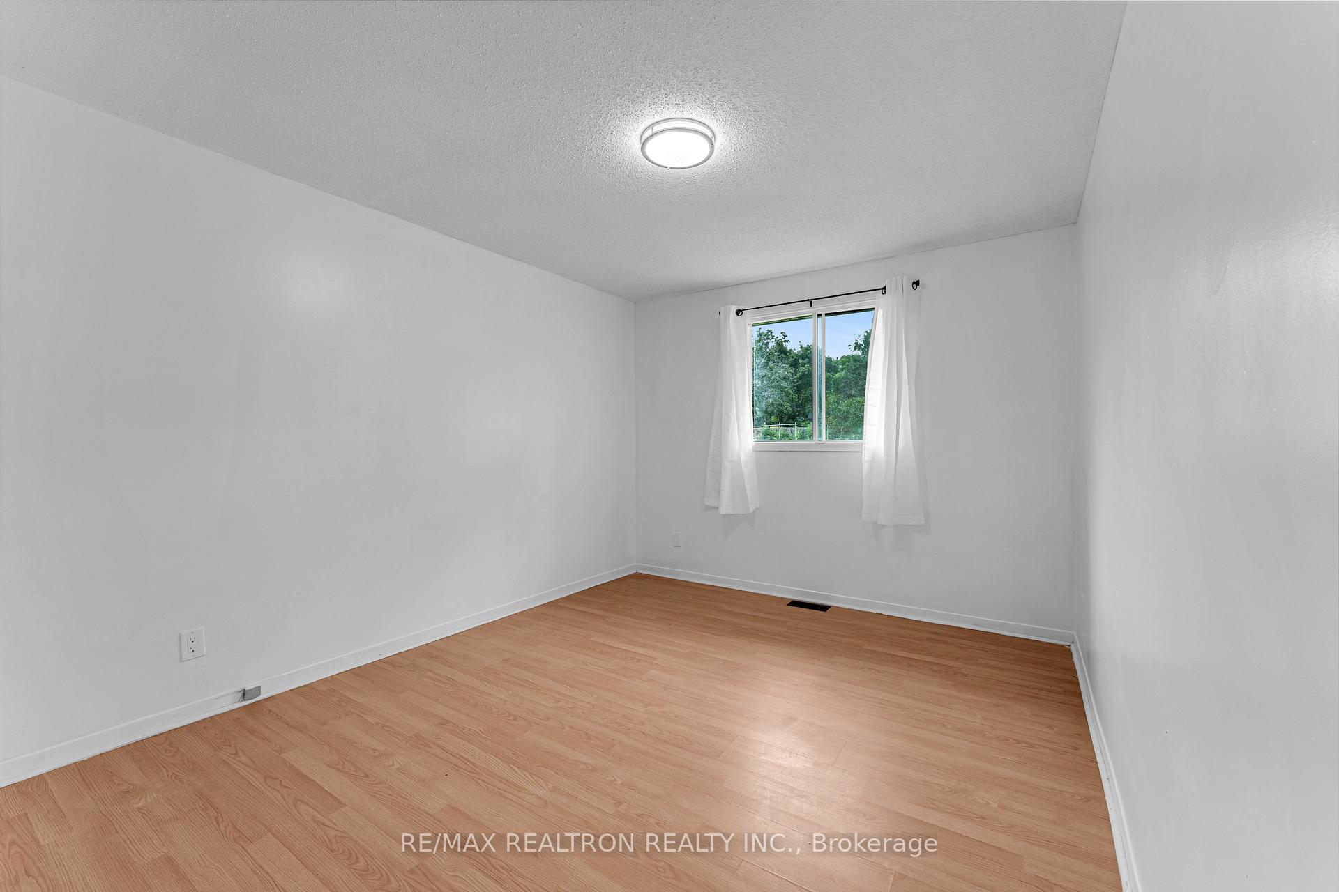 Photo 16 of 709 Ridley Drive, Kingston, North of Taylor-Kidd Blvd — HOMEH