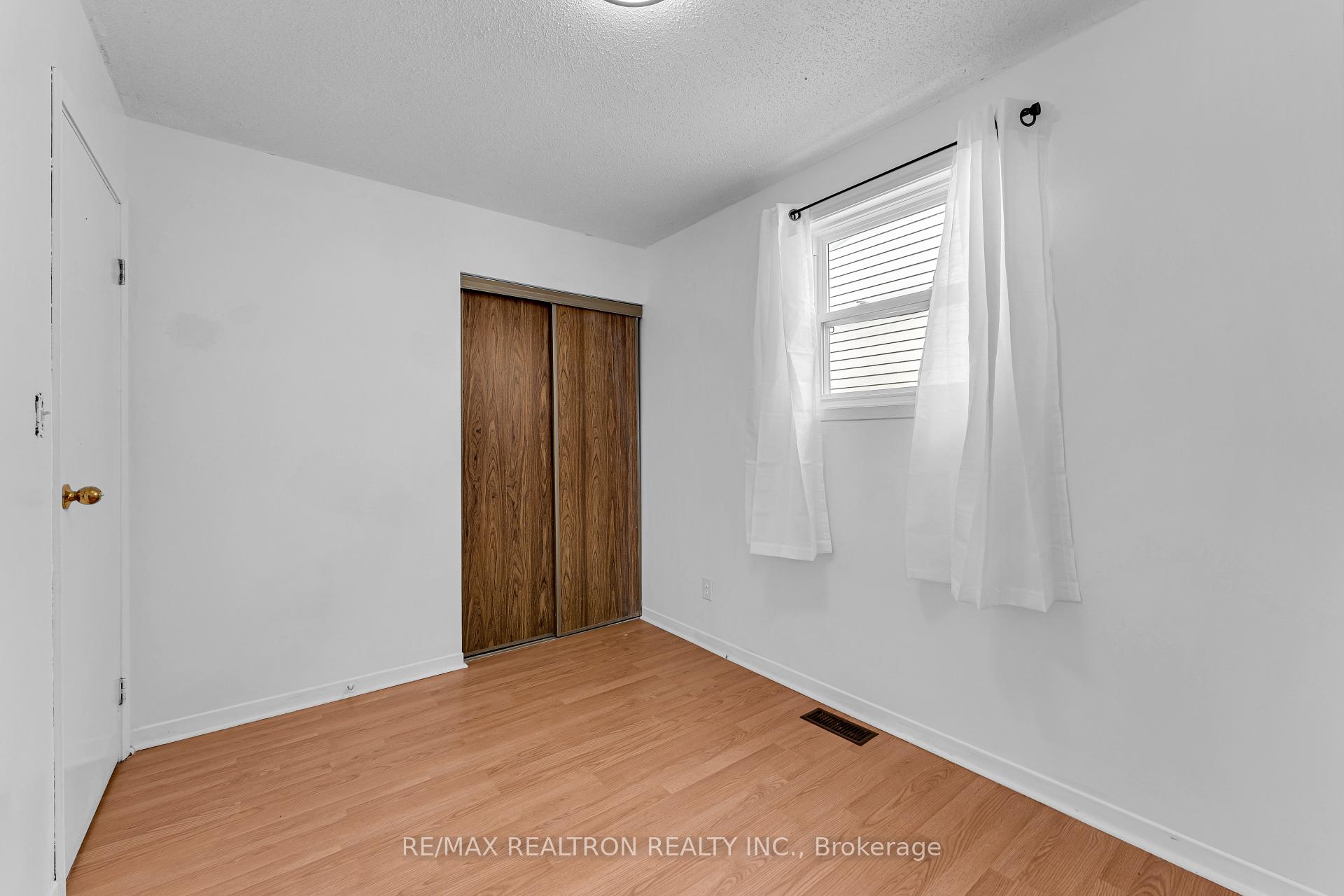 Photo 20 of 709 Ridley Drive, Kingston, North of Taylor-Kidd Blvd — HOMEH