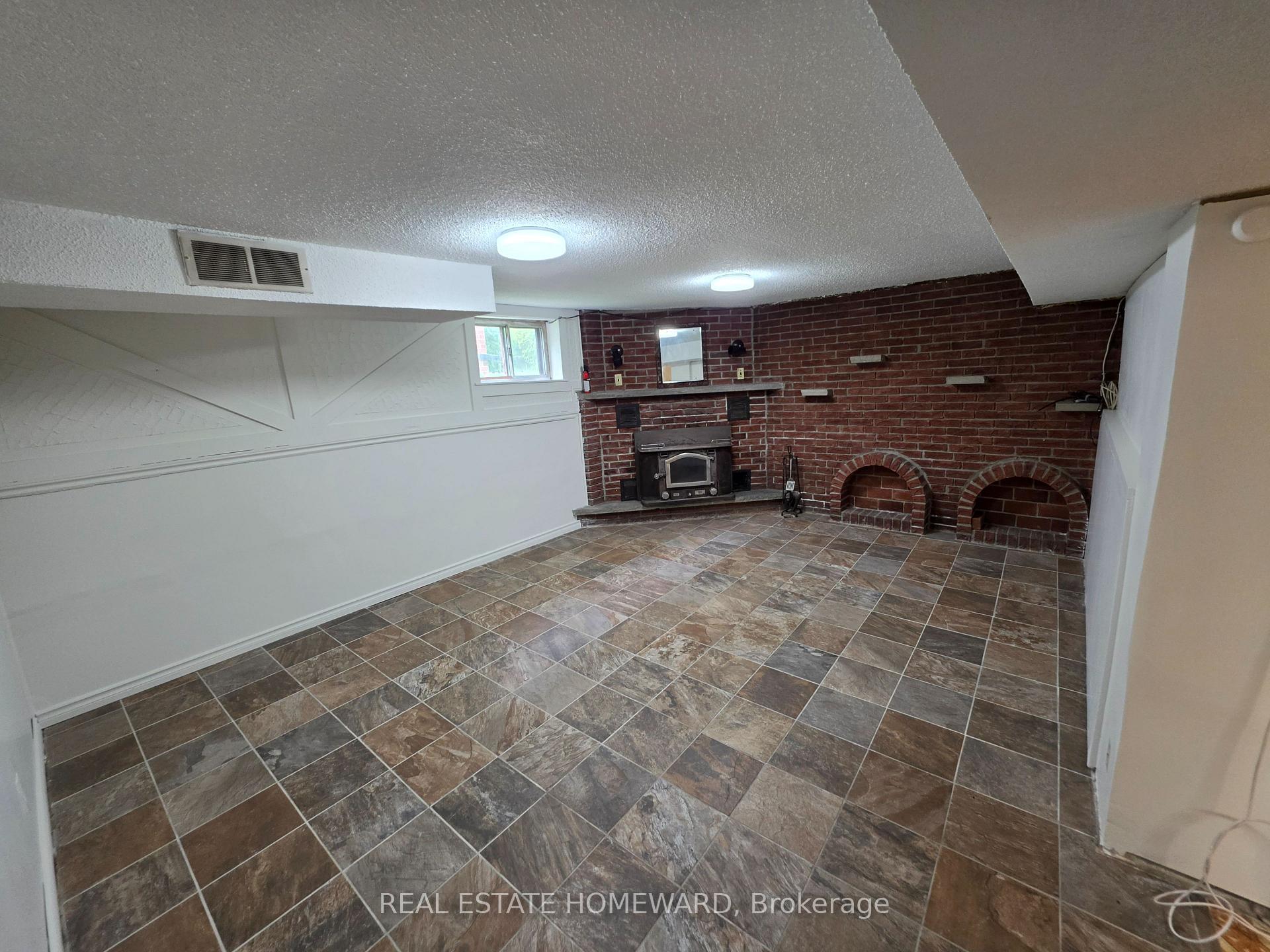 Photo 3 of 30 Beacon Road, Scarborough, Dorset Park — HOMEH