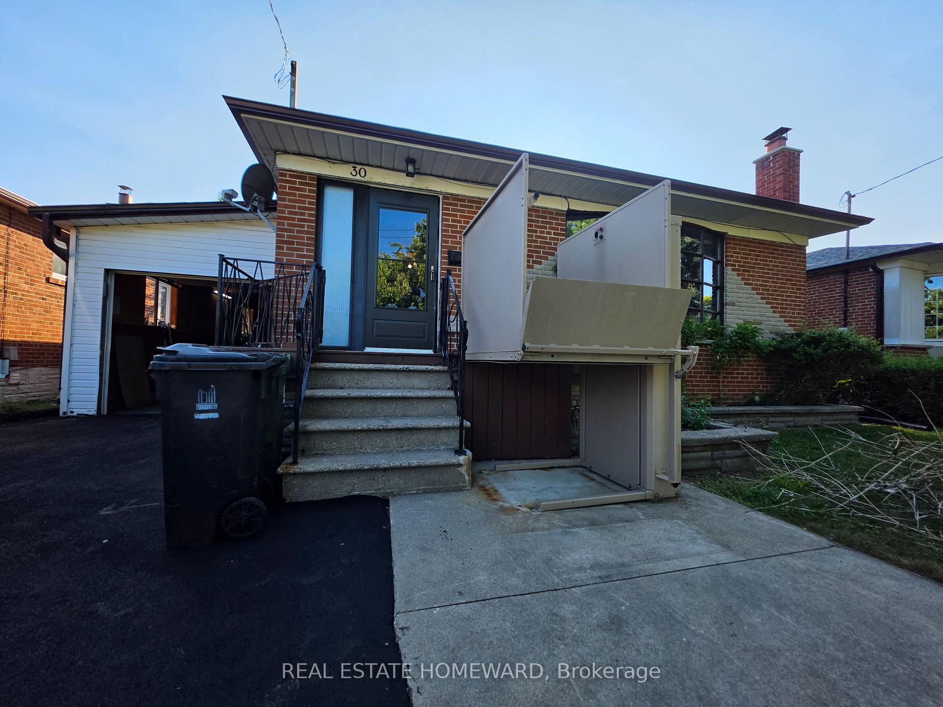 Photo 2 of 30 Beacon Road, Scarborough, Dorset Park — HOMEH