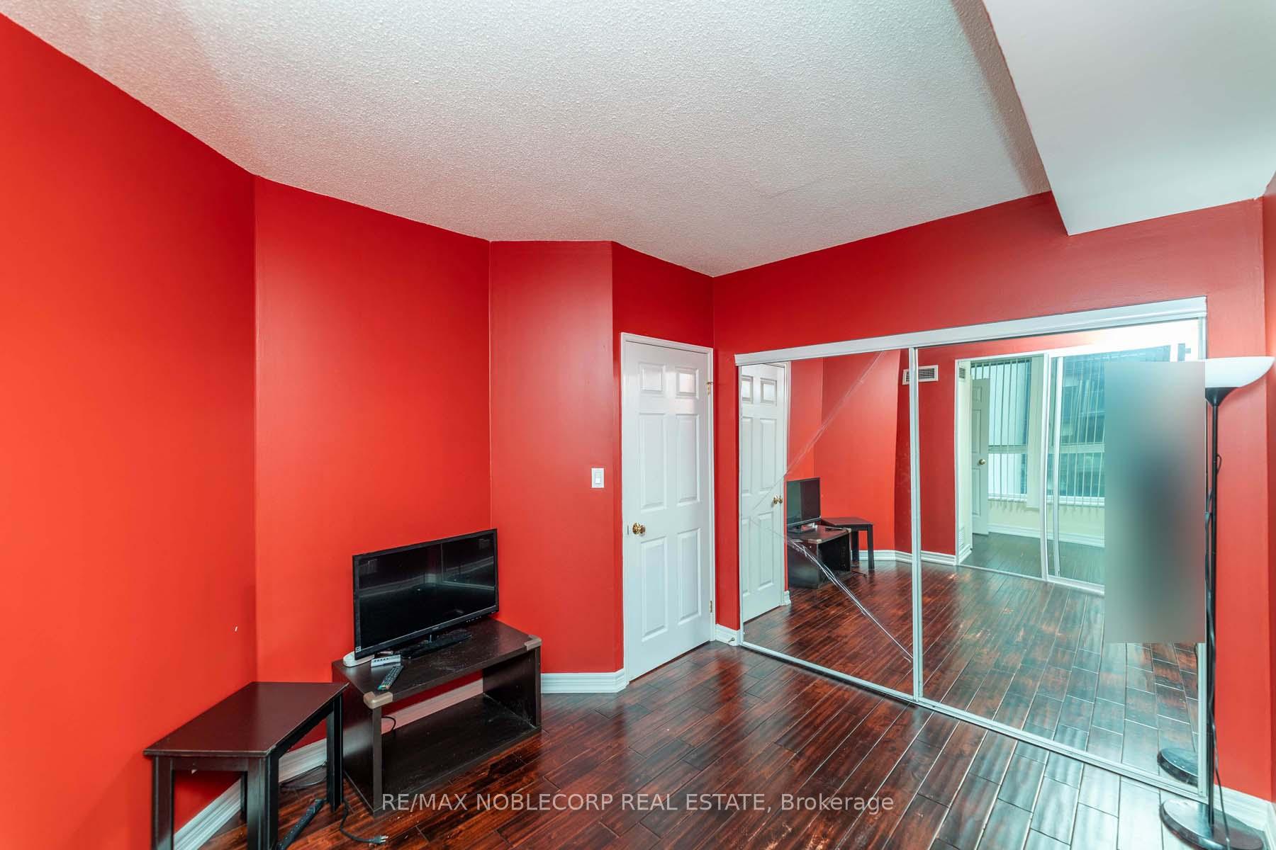 Photo 18 of Unit 609, 55 Bloor Street E, Toronto, Church-Yonge Corridor — HOMEH