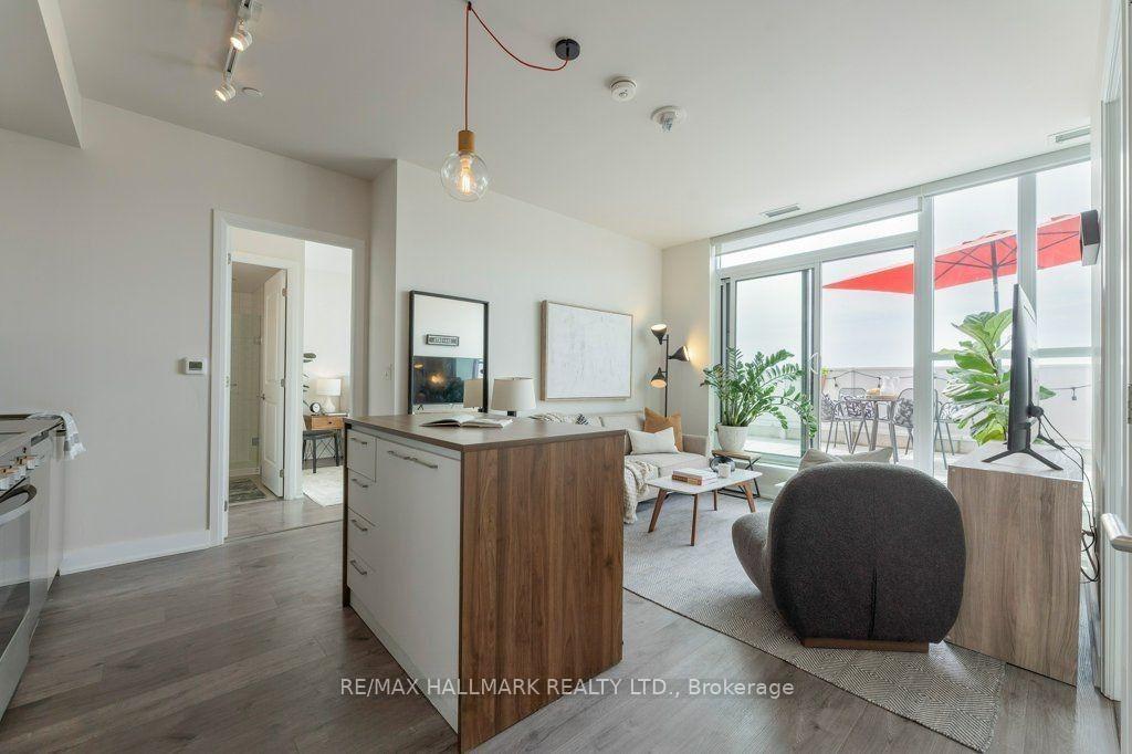 Photo 2 of Unit 807, 2301 Danforth Avenue, Toronto, East End-Danforth — HOMEH