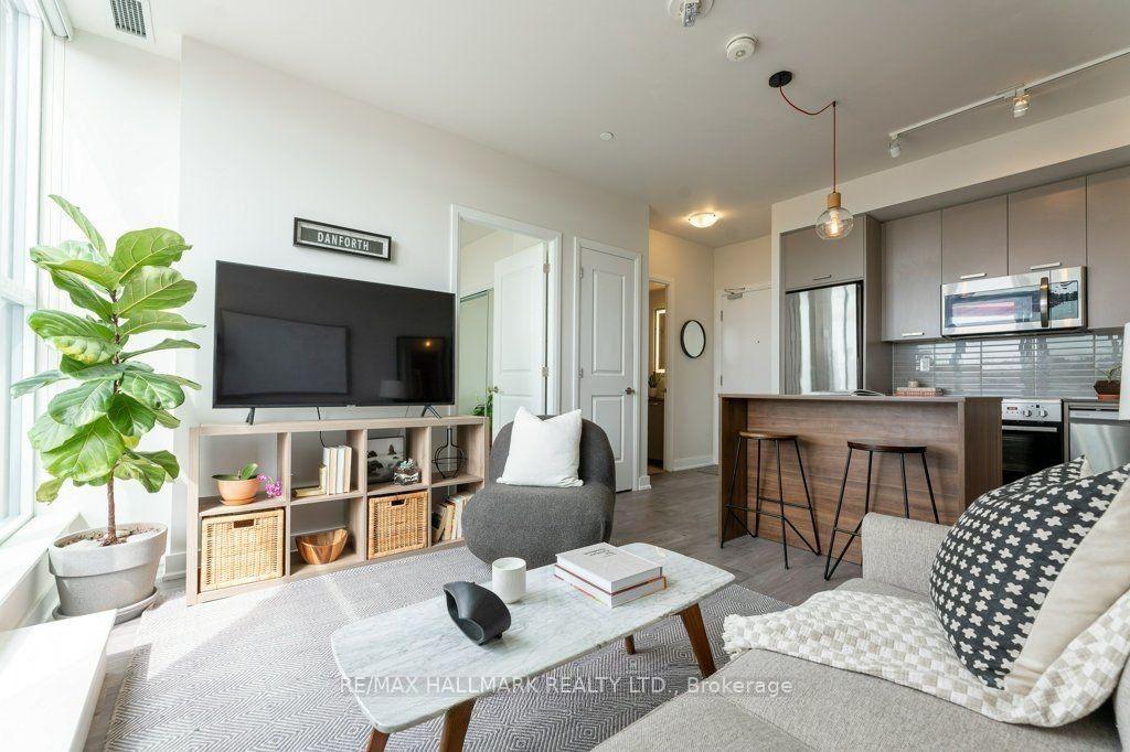 Photo 8 of Unit 807, 2301 Danforth Avenue, Toronto, East End-Danforth — HOMEH
