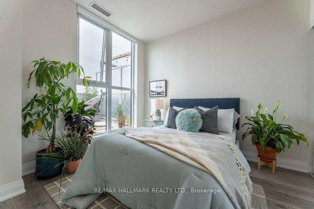 Photo 13 of Unit 807, 2301 Danforth Avenue, Toronto, East End-Danforth — HOMEH