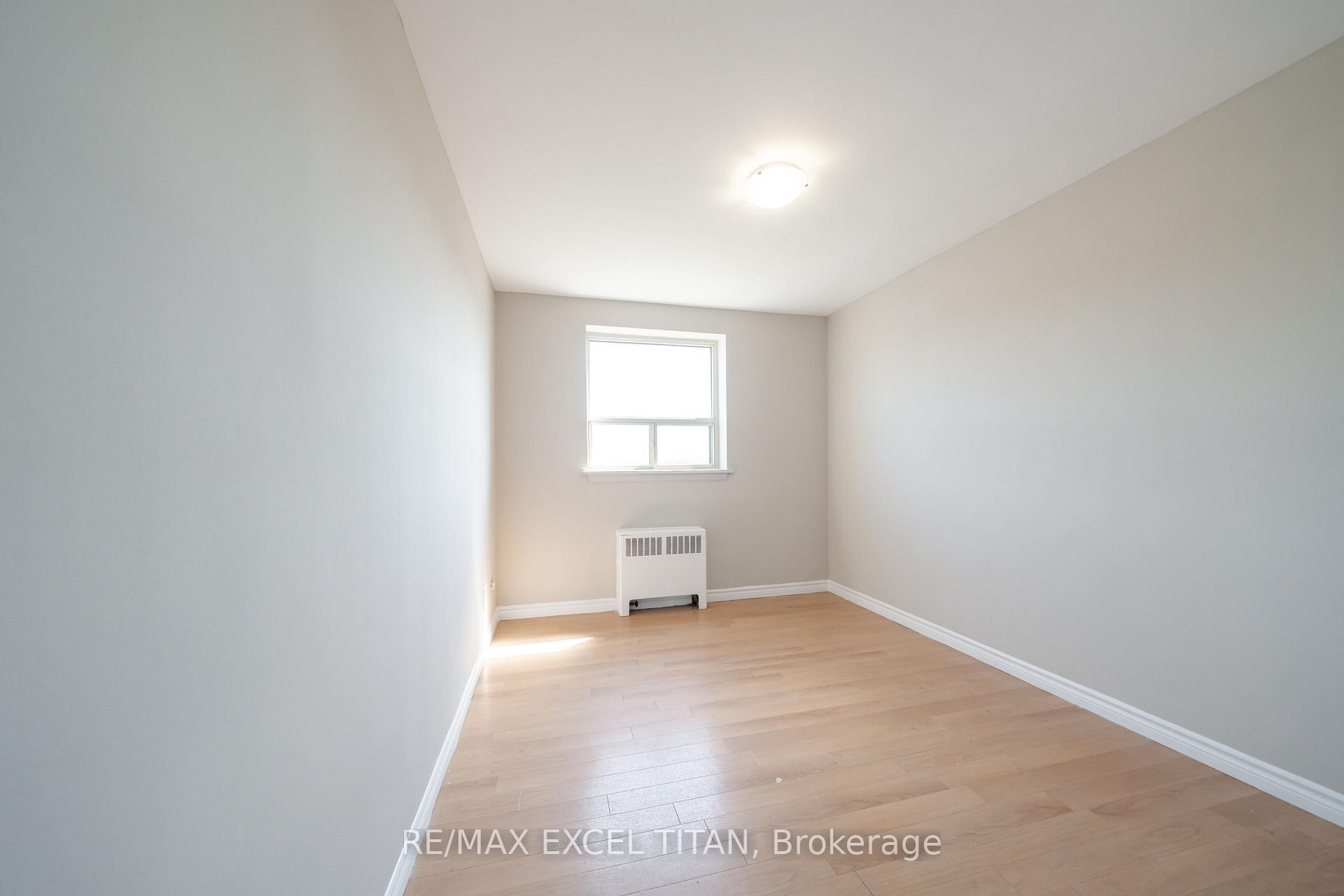 Photo 4 of Unit 436D, 468 Ottawa Street, Hamilton, Corktown — HOMEH