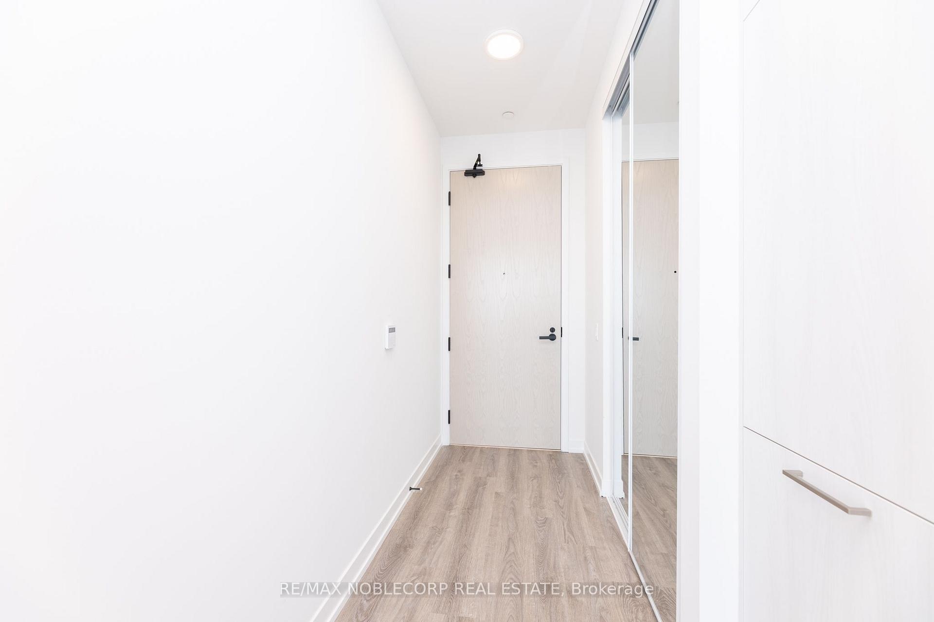 Photo 3 of Unit 5317, 195 Commerce Street, Vaughan, Vaughan Corporate Centre — HOMEH