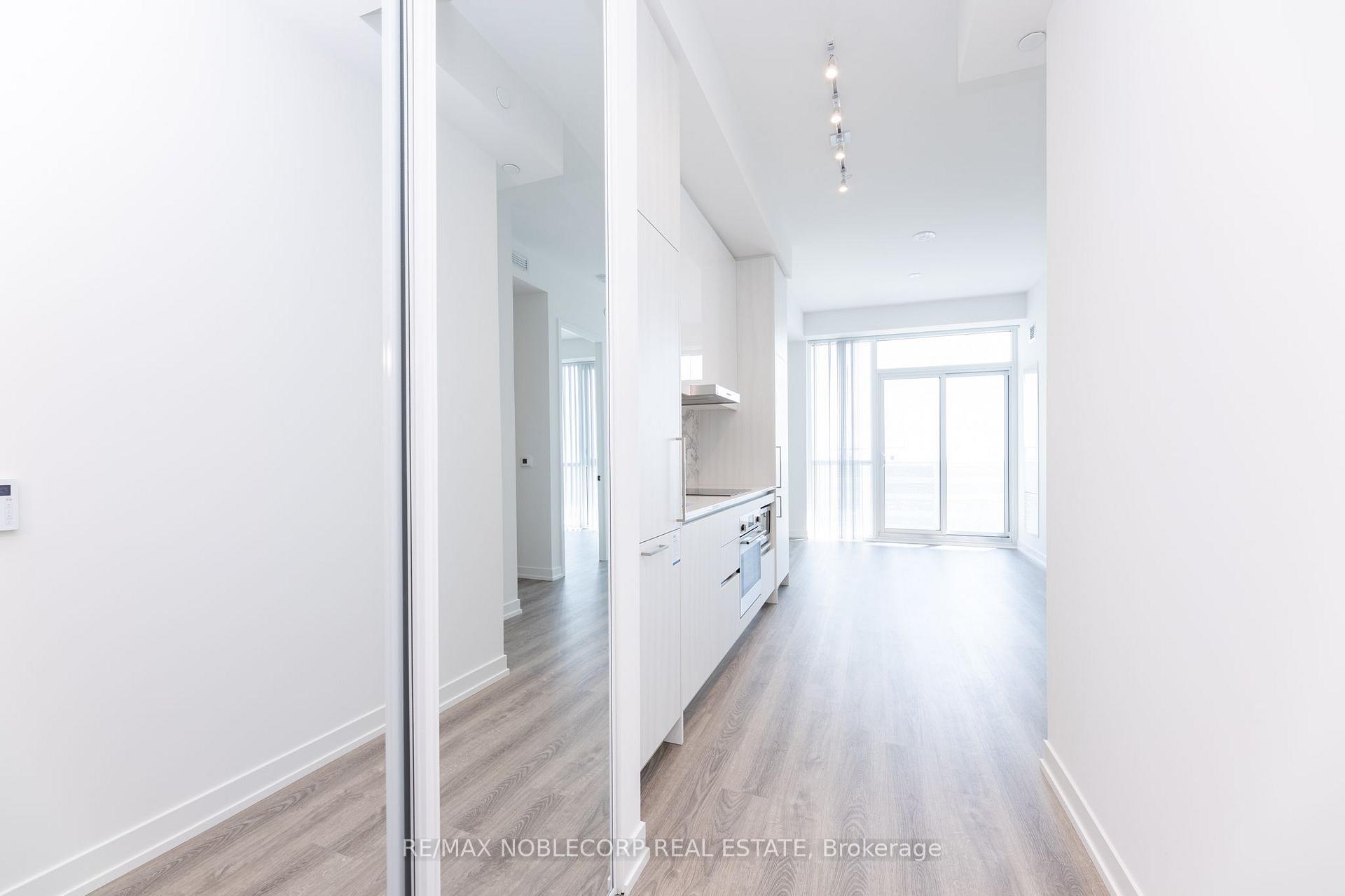 Photo 4 of Unit 5317, 195 Commerce Street, Vaughan, Vaughan Corporate Centre — HOMEH