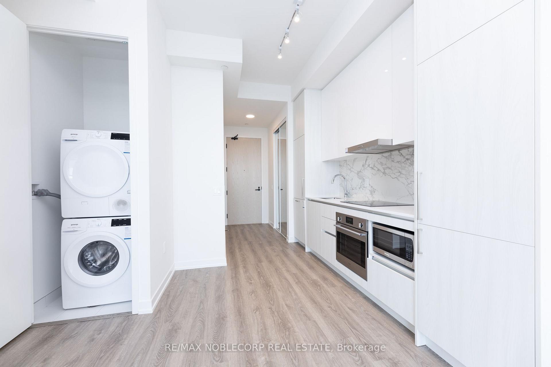 Photo 7 of Unit 5317, 195 Commerce Street, Vaughan, Vaughan Corporate Centre — HOMEH