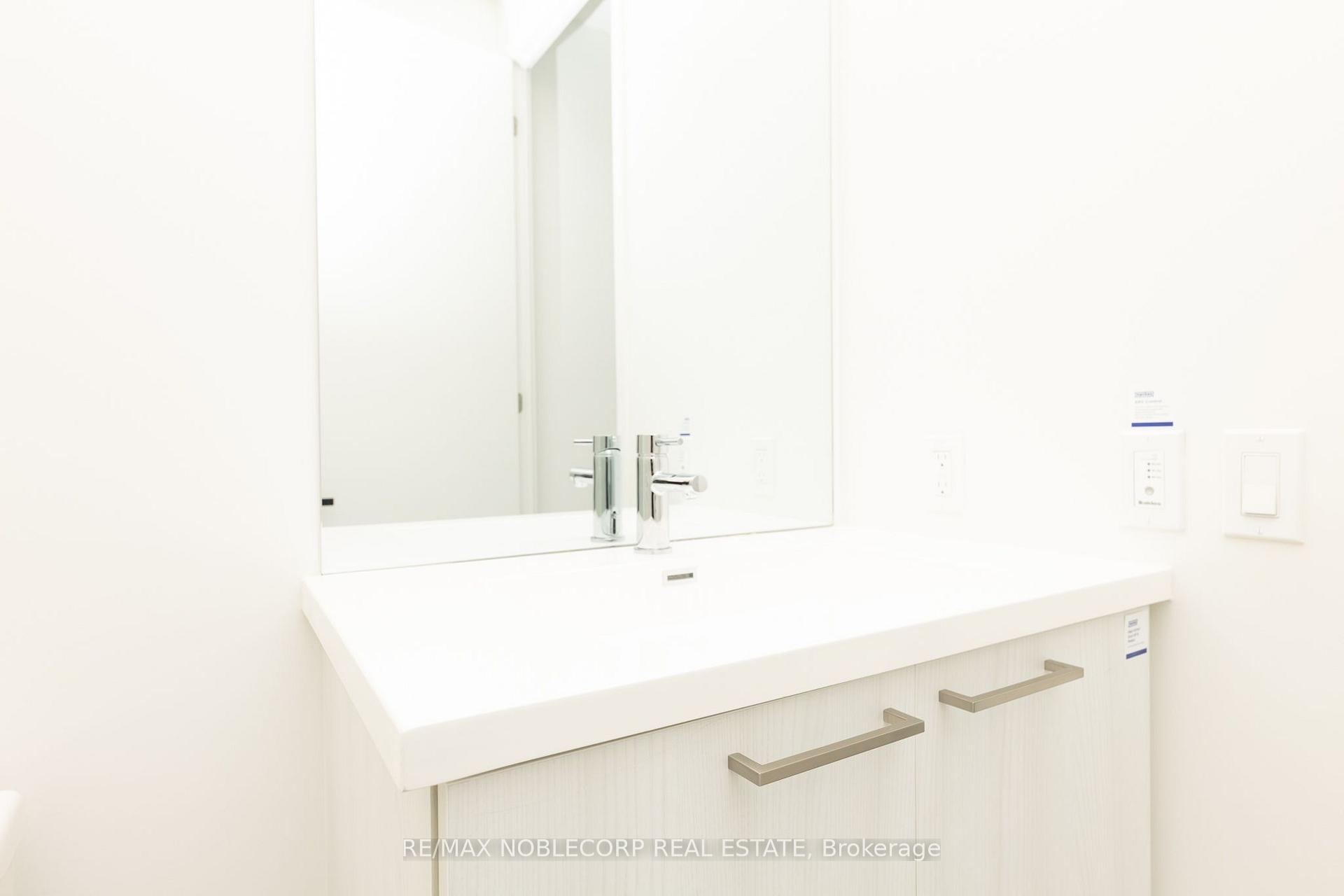 Photo 15 of Unit 5317, 195 Commerce Street, Vaughan, Vaughan Corporate Centre — HOMEH