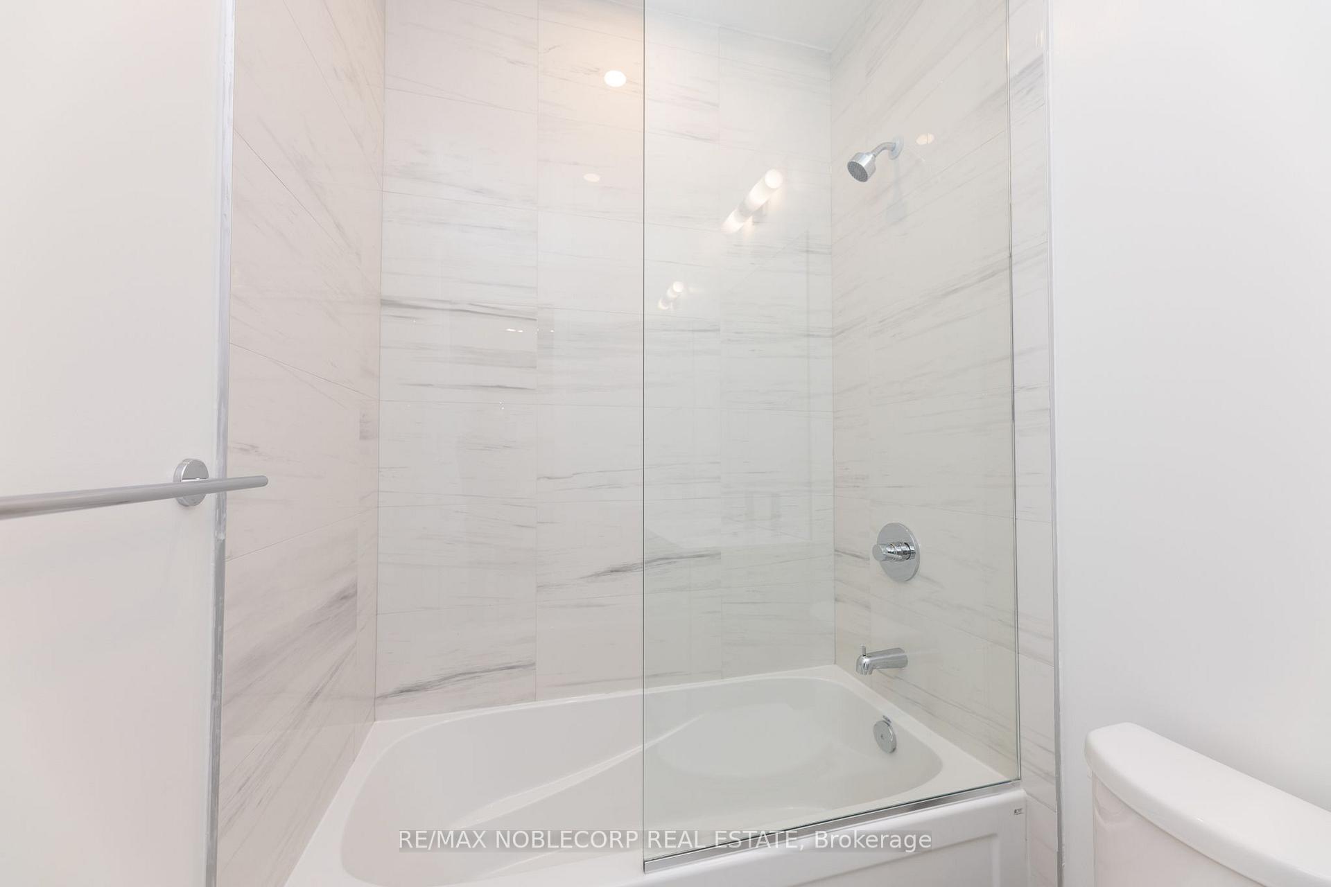 Photo 16 of Unit 5317, 195 Commerce Street, Vaughan, Vaughan Corporate Centre — HOMEH
