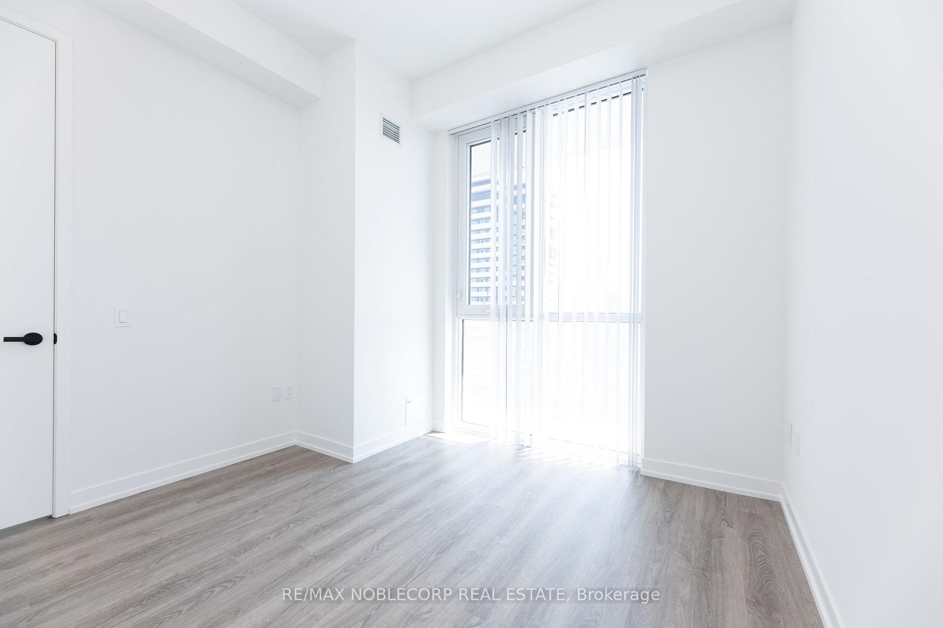 Photo 24 of Unit 5317, 195 Commerce Street, Vaughan, Vaughan Corporate Centre — HOMEH
