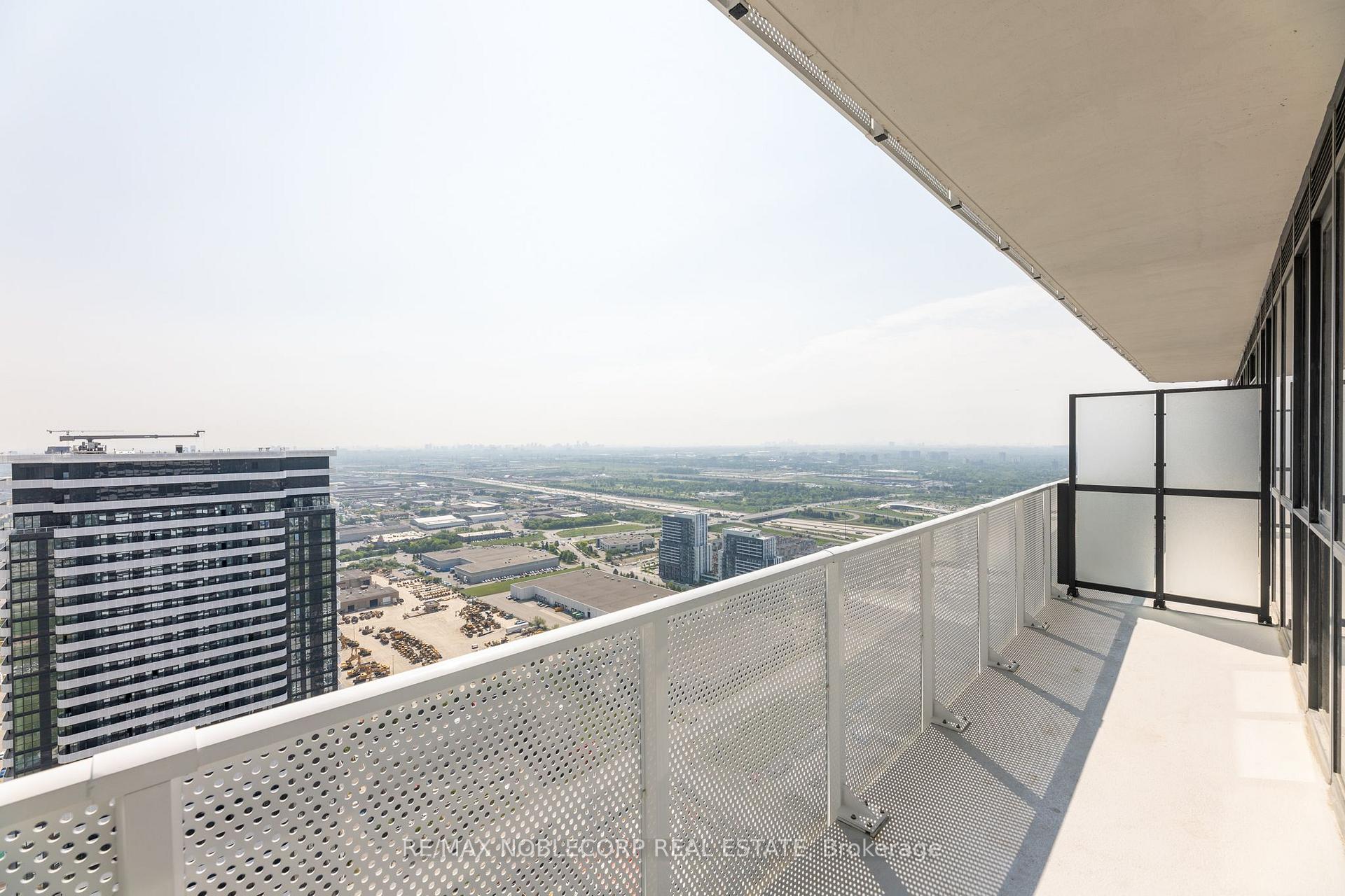 Photo 27 of Unit 5317, 195 Commerce Street, Vaughan, Vaughan Corporate Centre — HOMEH