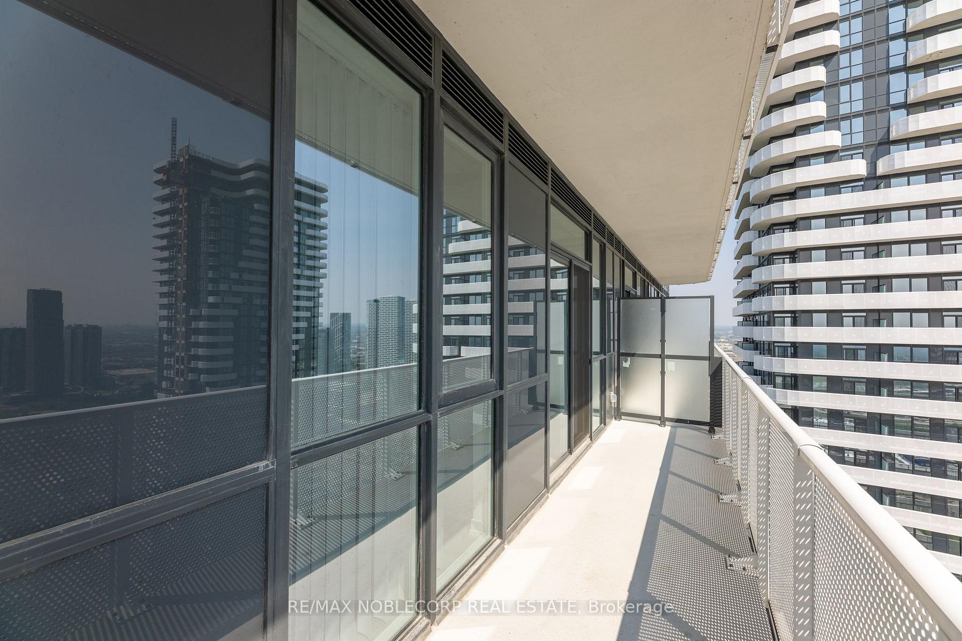 Photo 30 of Unit 5317, 195 Commerce Street, Vaughan, Vaughan Corporate Centre — HOMEH