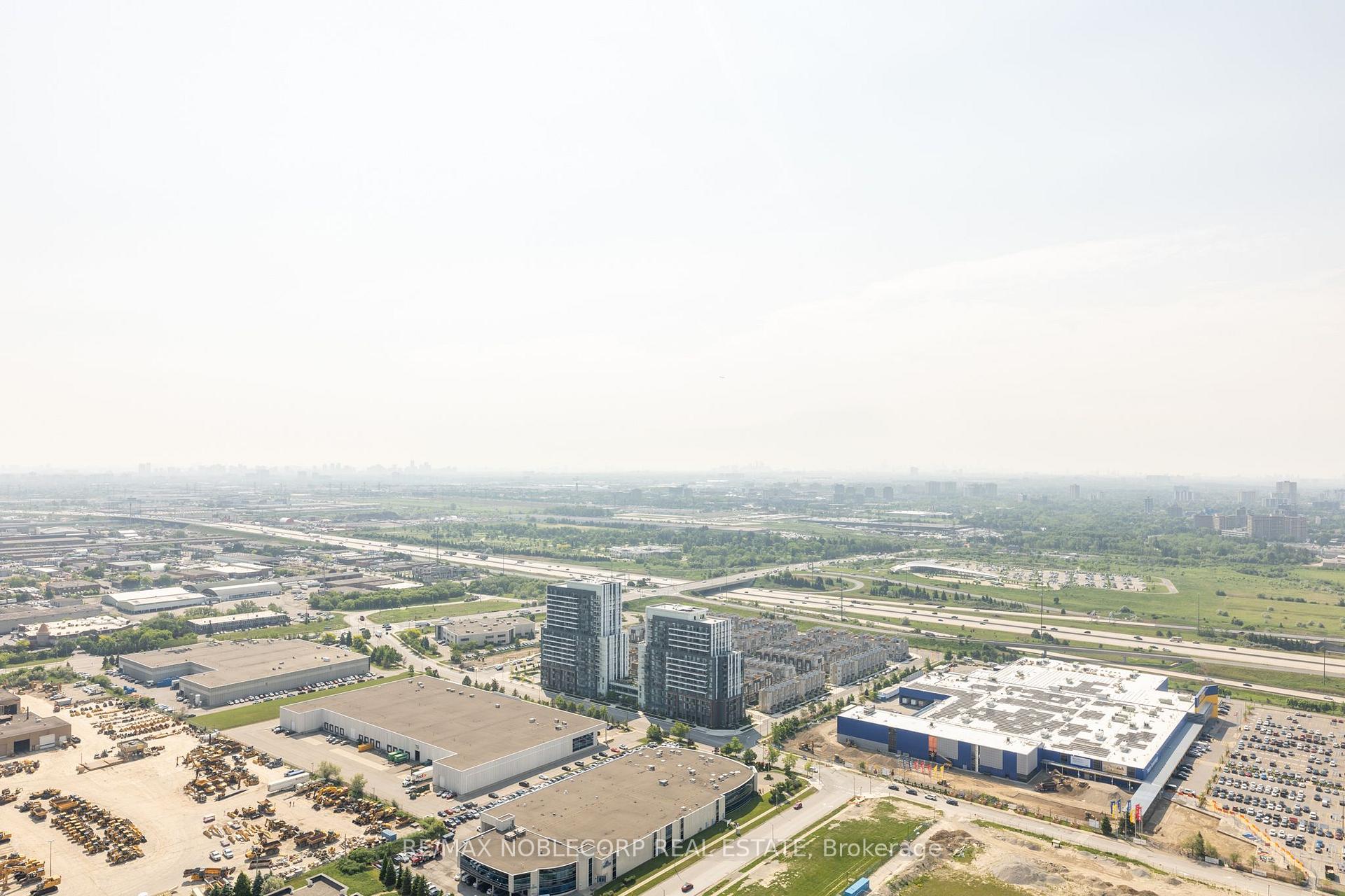 Photo 32 of Unit 5317, 195 Commerce Street, Vaughan, Vaughan Corporate Centre — HOMEH