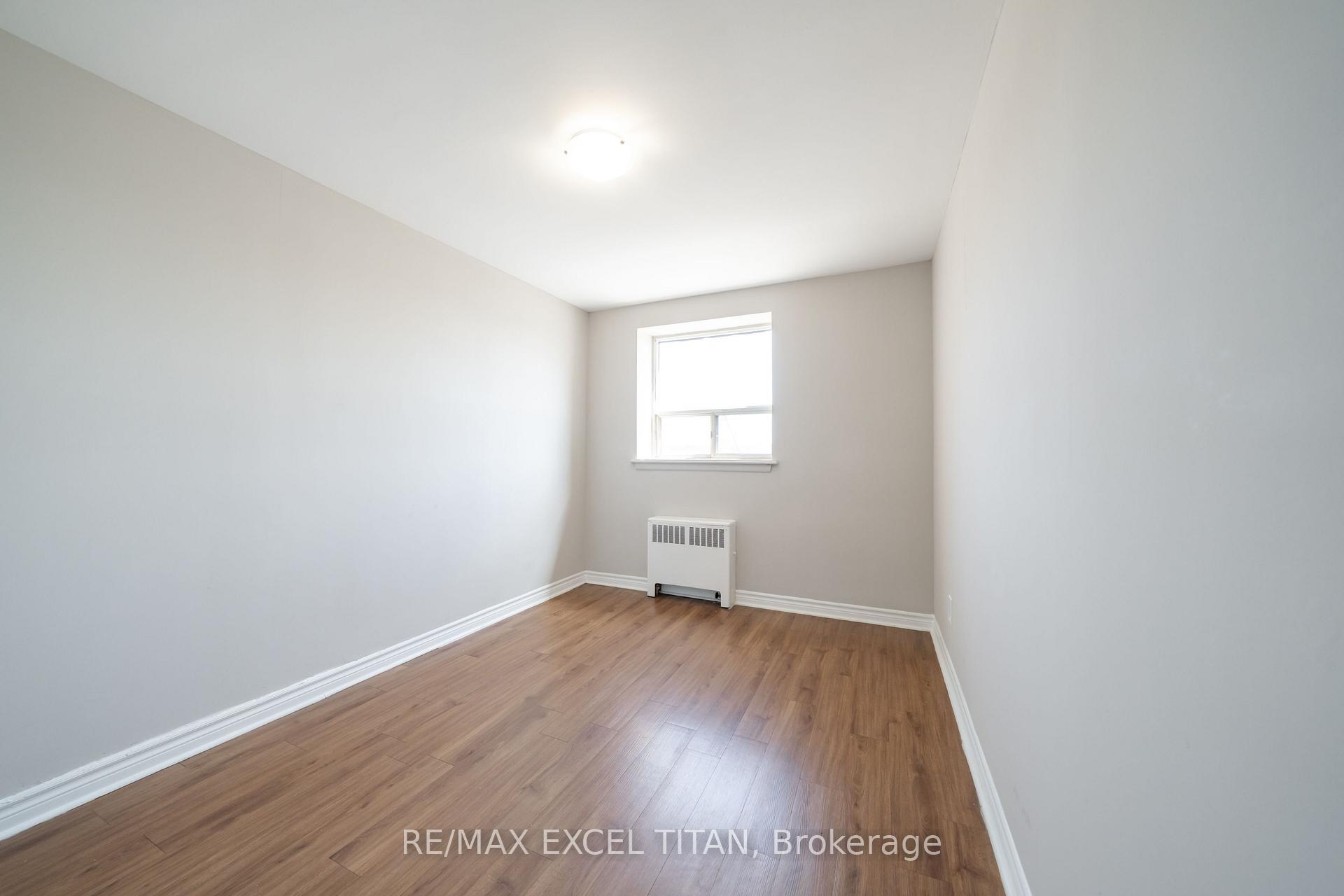 Photo 7 of Unit 334D, 468 Ottawa Street N, Hamilton, Corktown — HOMEH