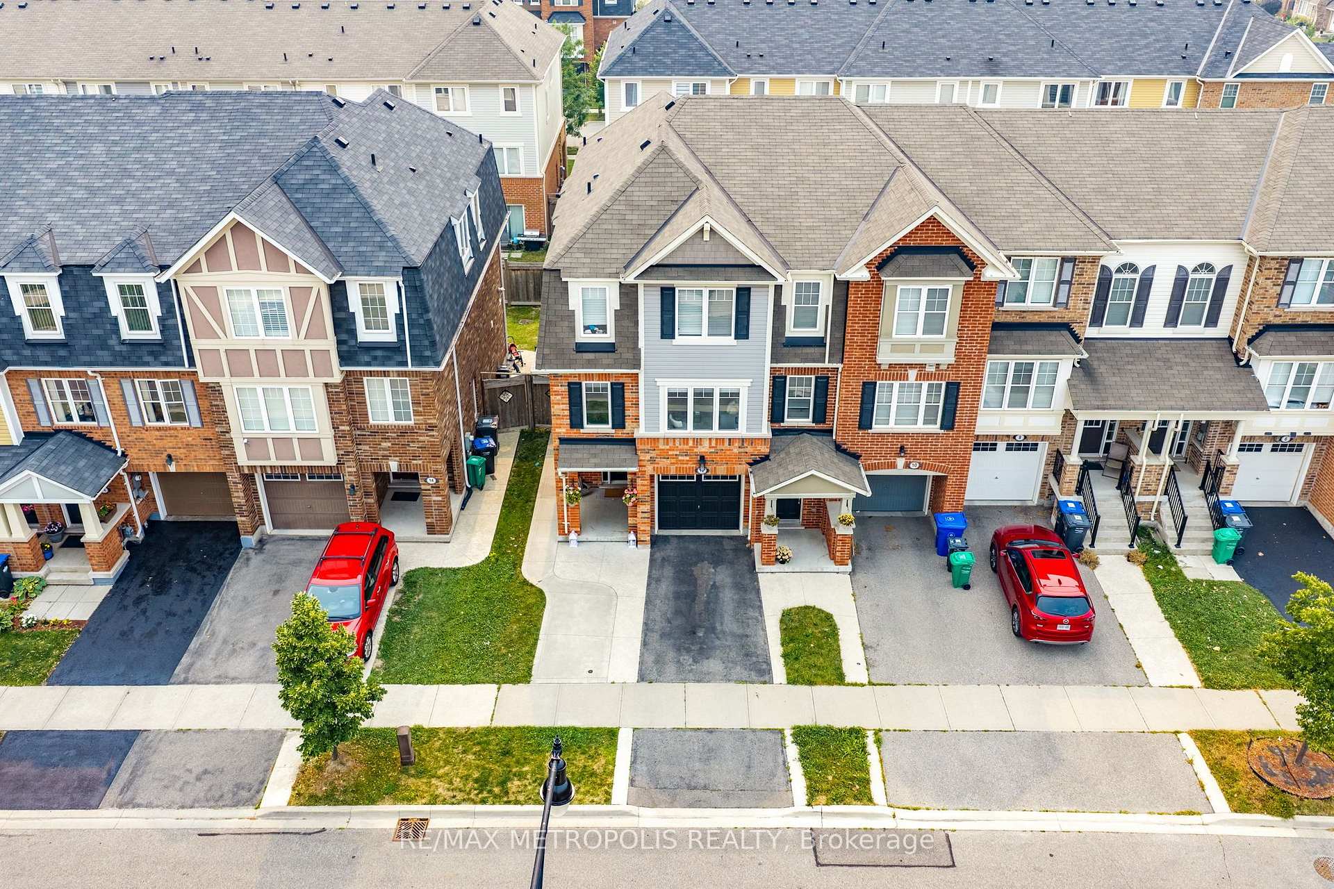 Photo 3 of 12 Affleck Road, Brampton, Northwest Brampton — HOMEH