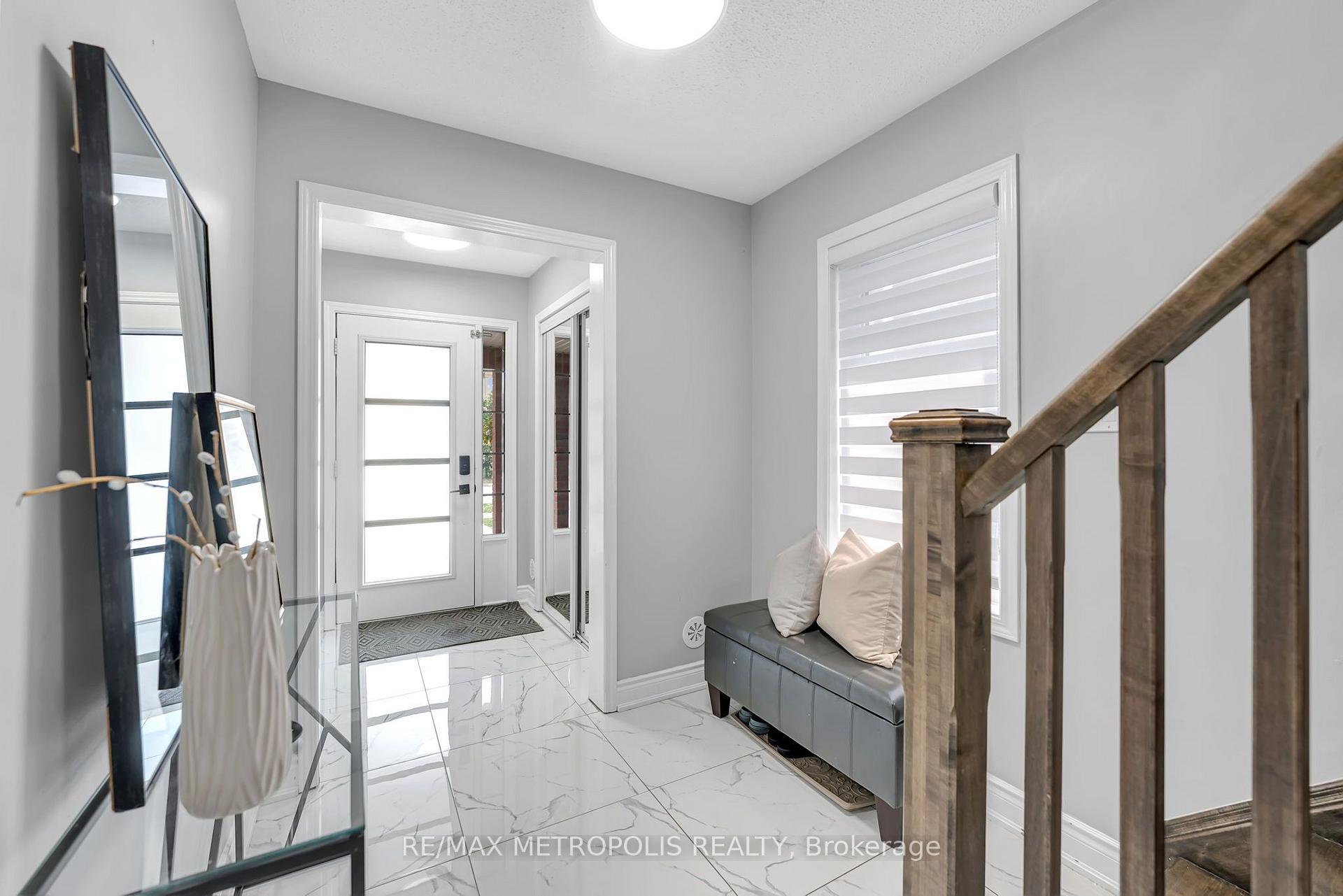 Photo 5 of 12 Affleck Road, Brampton, Northwest Brampton — HOMEH