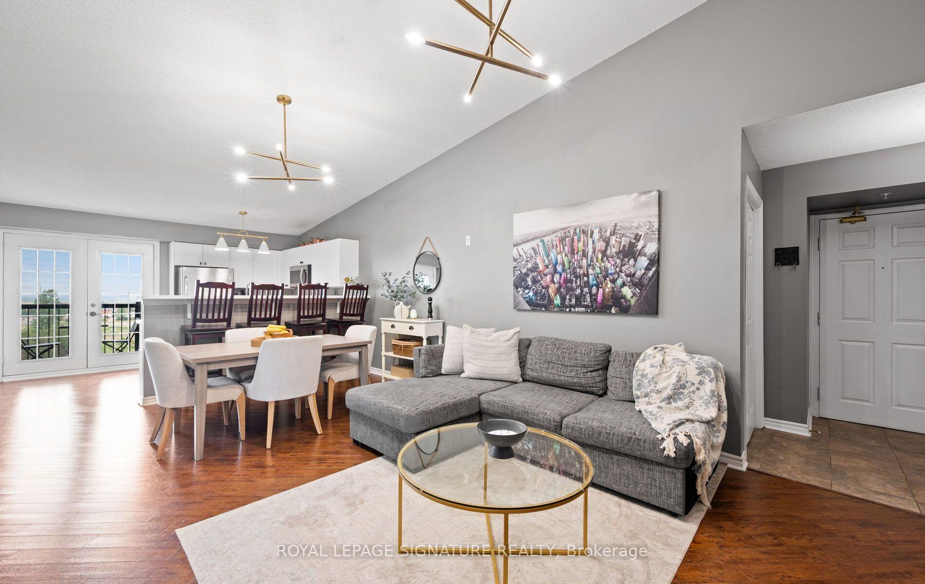 Photo of Unit 401, 1491 Maple Avenue