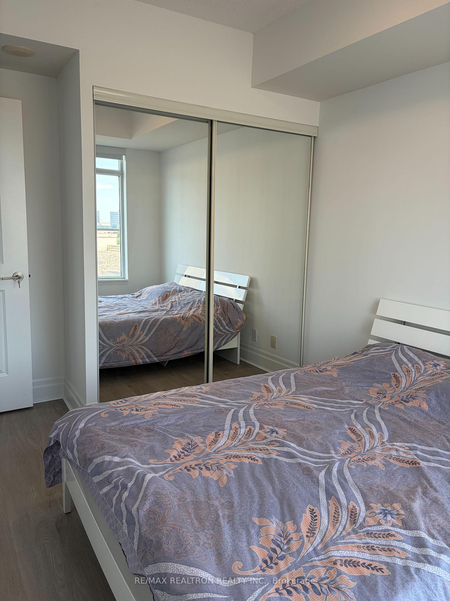 Photo 6 of Unit 702, 131 Upper Duke Crescent E, Markham, Unionville — HOMEH