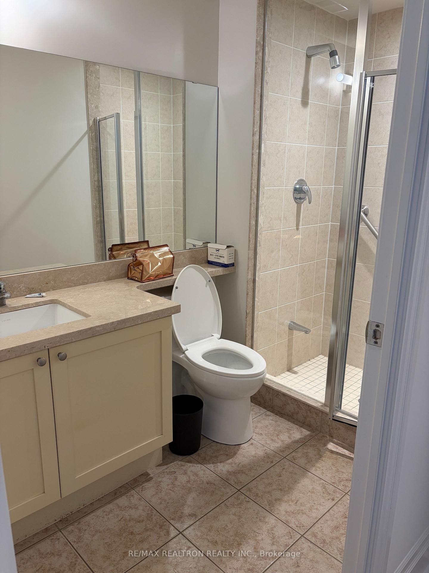Photo 7 of Unit 702, 131 Upper Duke Crescent E, Markham, Unionville — HOMEH