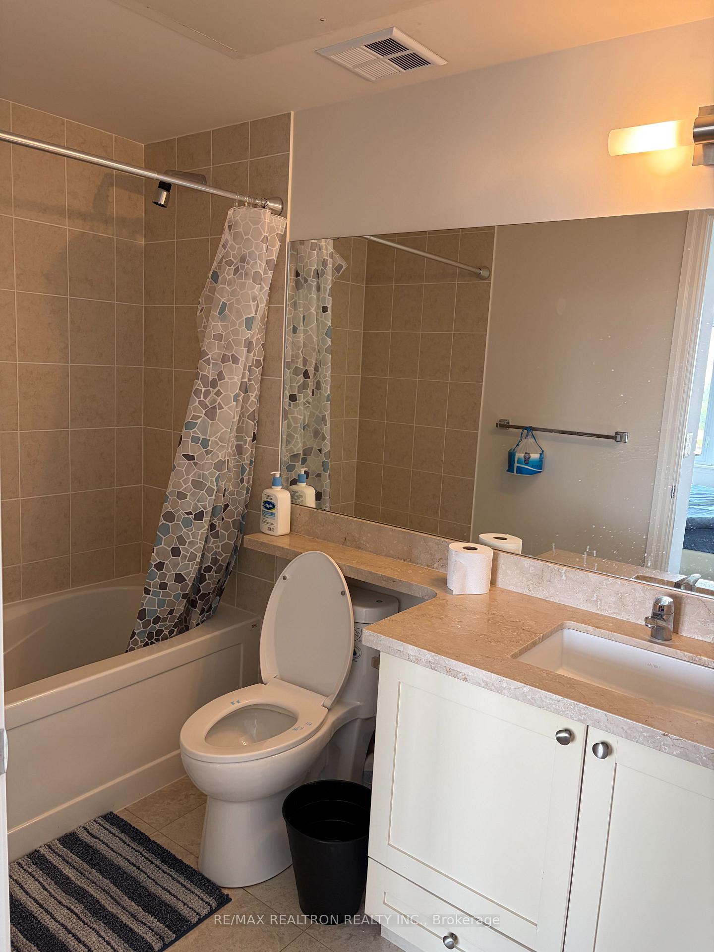 Photo 9 of Unit 702, 131 Upper Duke Crescent E, Markham, Unionville — HOMEH