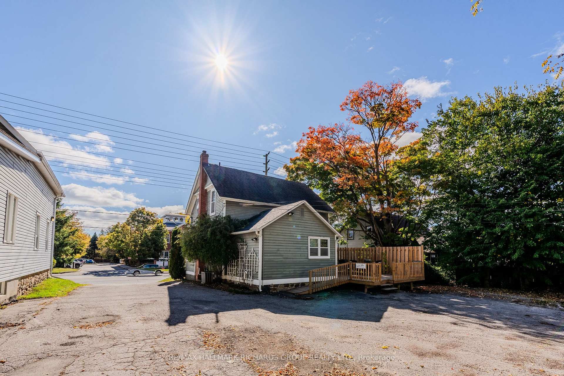 Photo 15 of 562 Kingston Road W, Ajax, Central West — HOMEH