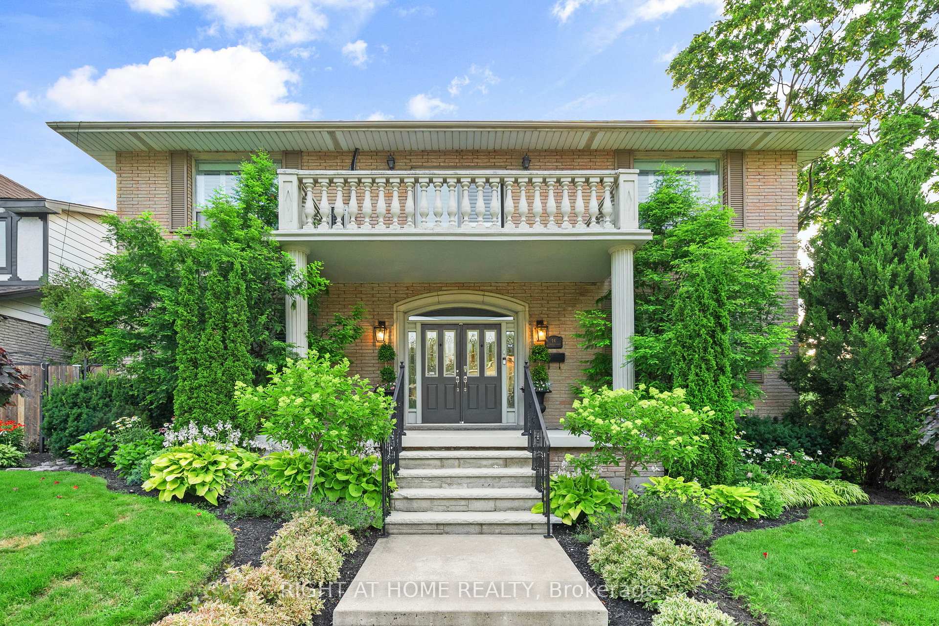 Photo 1 of 14 Delbrook Court, Hamilton, Ainslie Wood — HOMEH