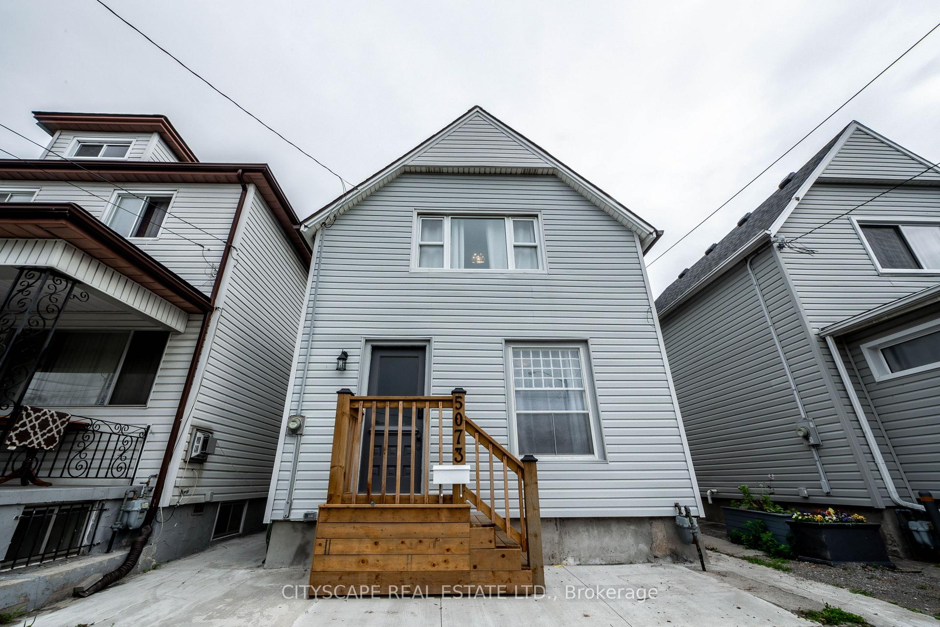 Photo of 5073 Kitchener Street
