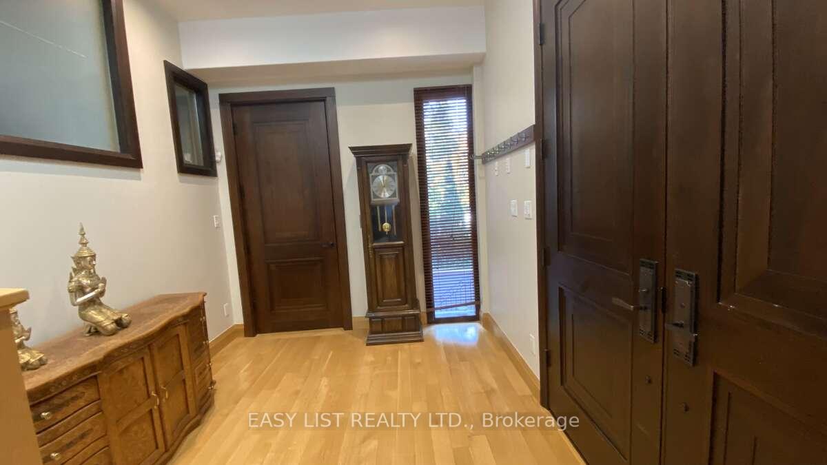 Photo 7 of 98 Burbank Drive, North York, Bayview Village — HOMEH