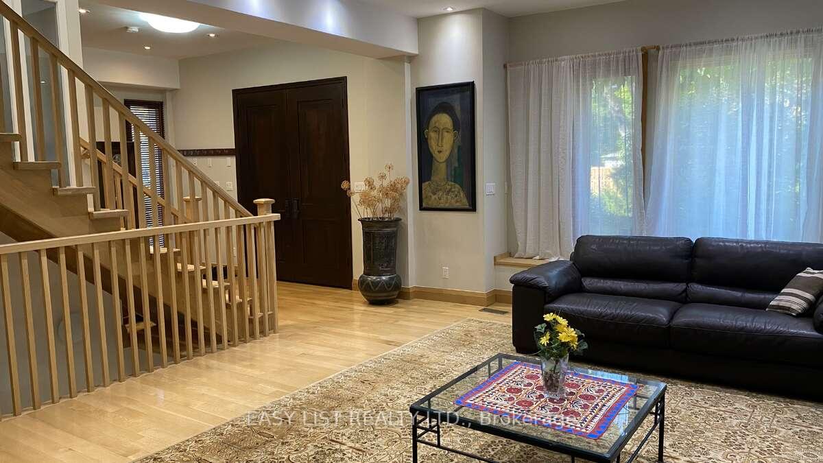 Photo 11 of 98 Burbank Drive, North York, Bayview Village — HOMEH