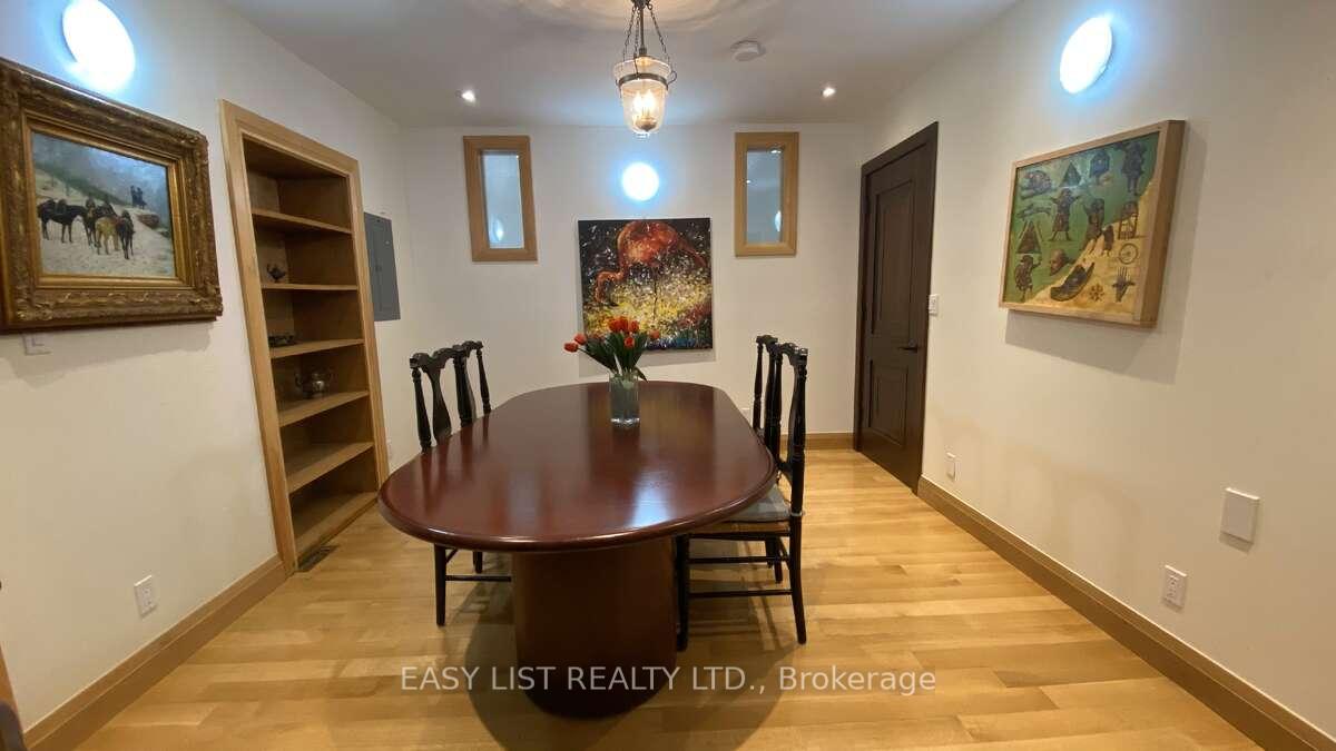 Photo 20 of 98 Burbank Drive, North York, Bayview Village — HOMEH