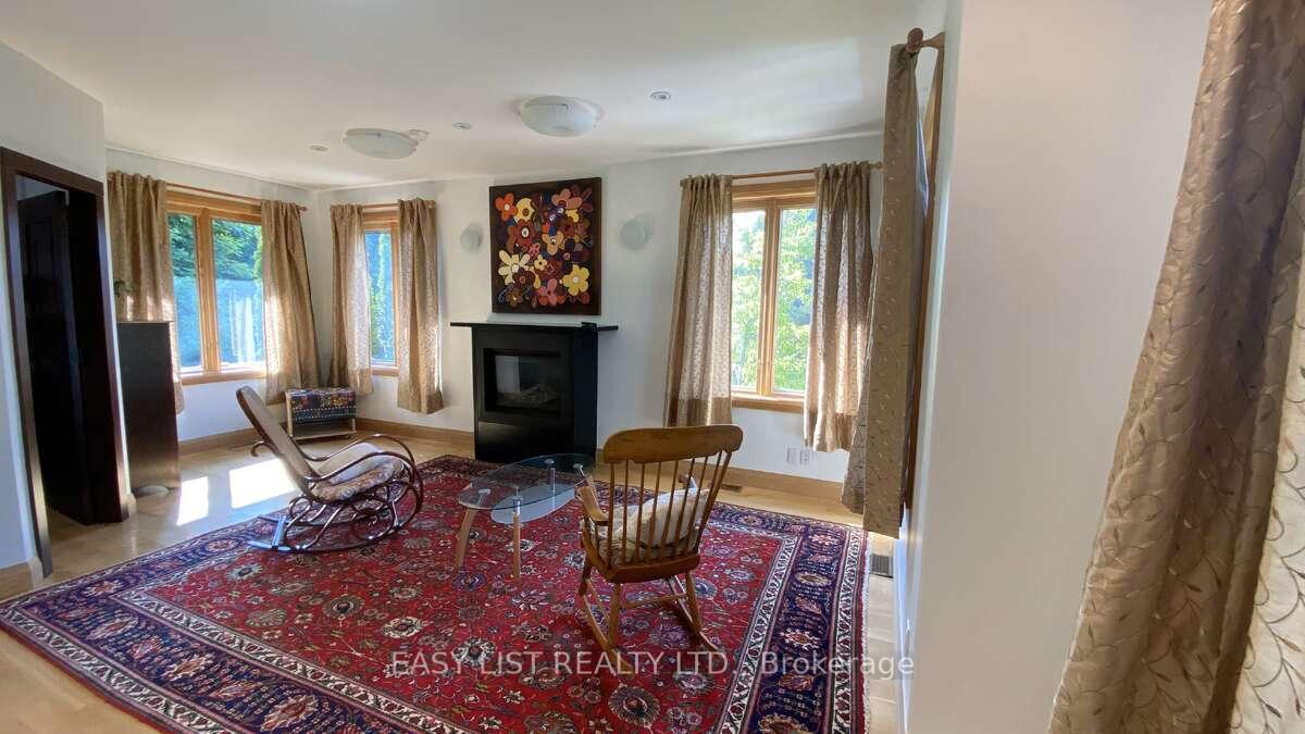 Photo 30 of 98 Burbank Drive, North York, Bayview Village — HOMEH