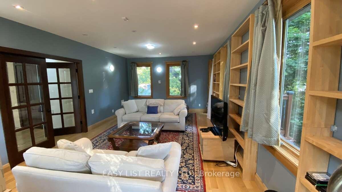 Photo 36 of 98 Burbank Drive, North York, Bayview Village — HOMEH