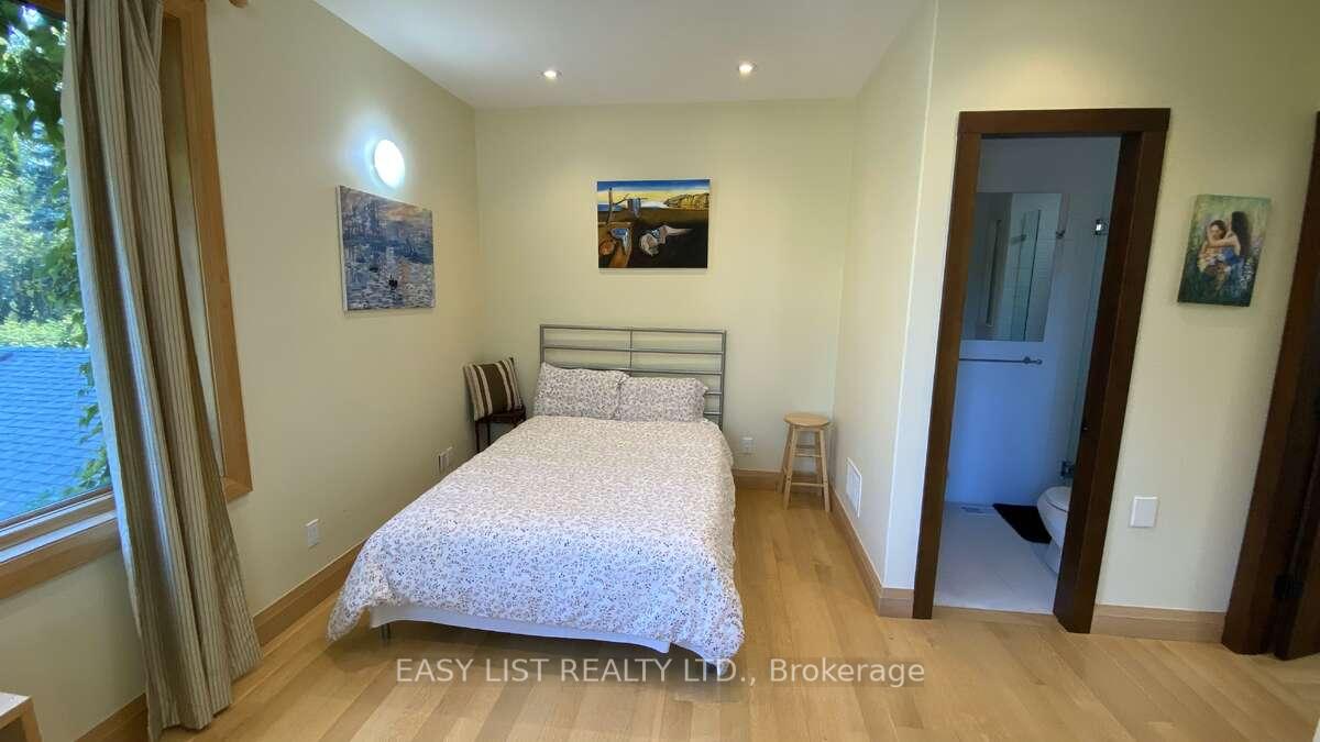 Photo 38 of 98 Burbank Drive, North York, Bayview Village — HOMEH