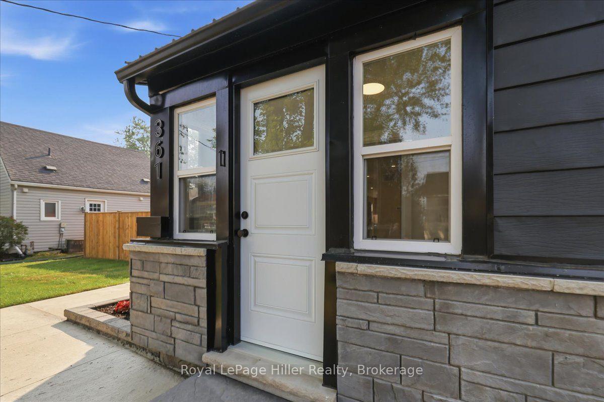 Photo 2 of 361 Nelson Street, Stratford — HOMEH