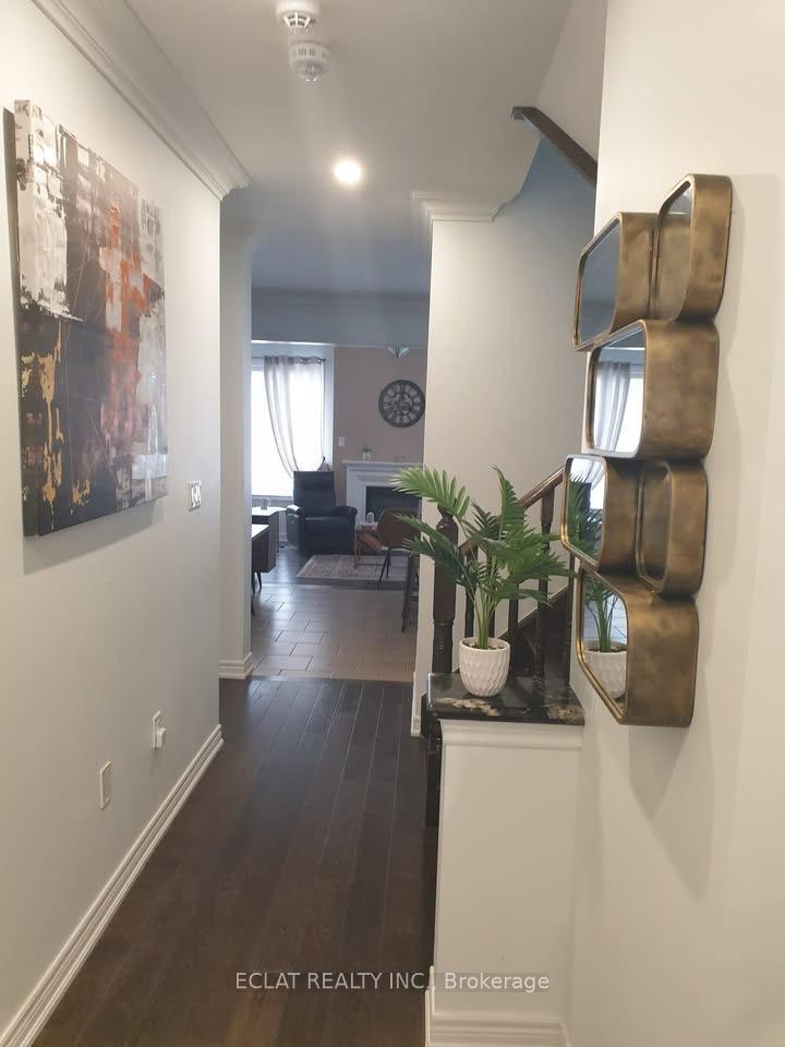 Photo 3 of 232 Kincardine Street, Vaughan, Kleinburg — HOMEH