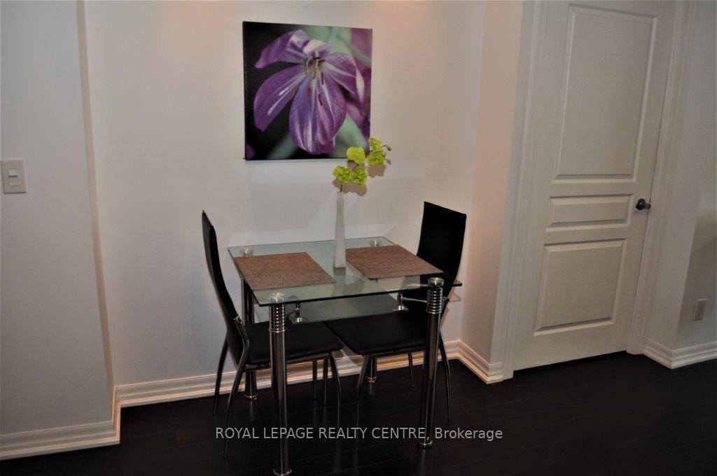 Photo 3 of Unit 2508, 223 Webb Drive, Mississauga, City Centre — HOMEH