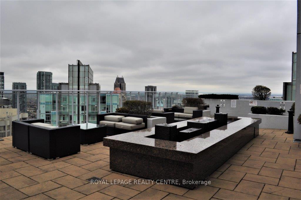 Photo 6 of Unit 2508, 223 Webb Drive, Mississauga, City Centre — HOMEH