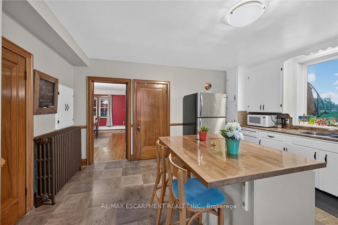 Photo 10 of 2250 56 Highway, Hamilton, Rural Glanbrook — HOMEH