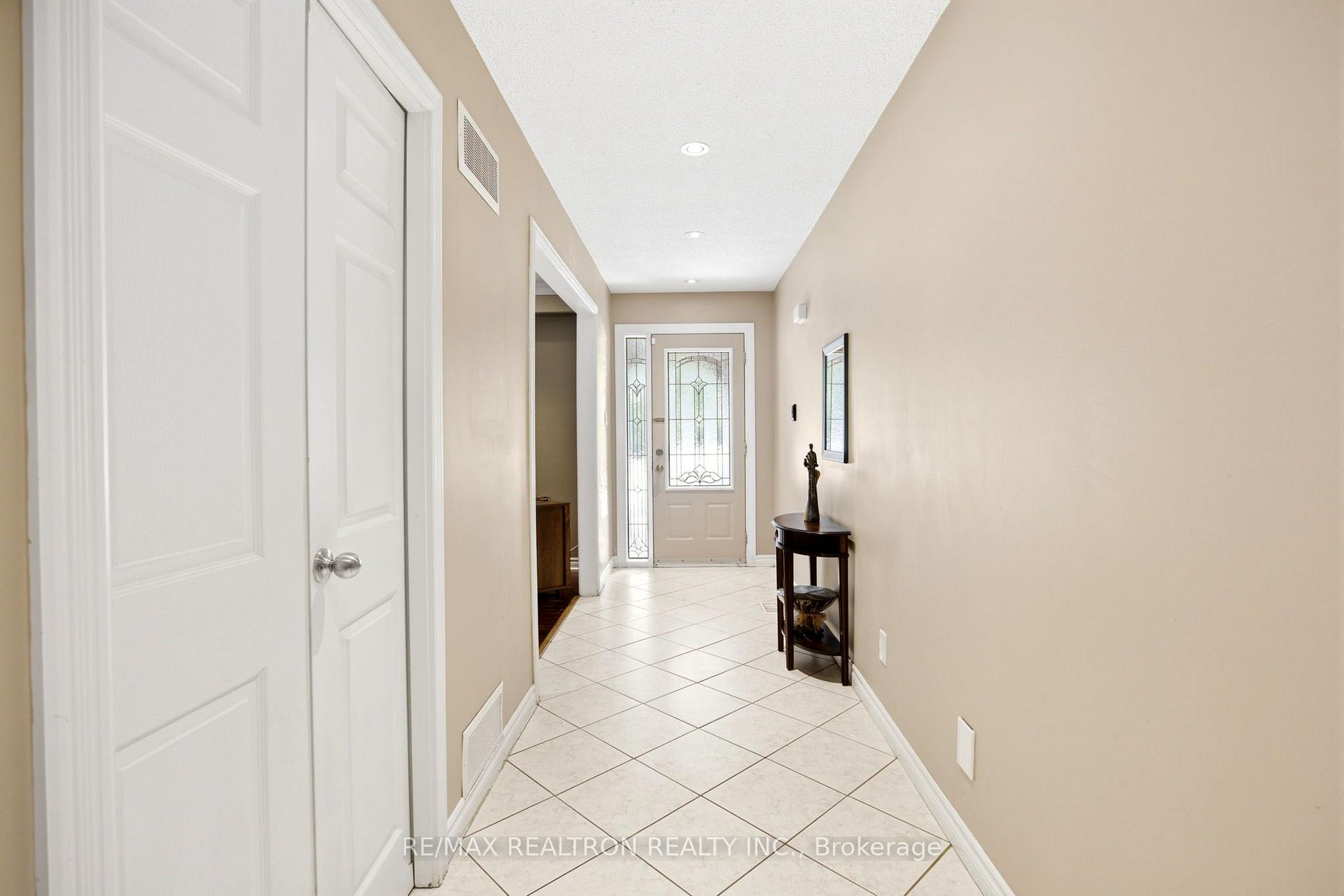 Photo 6 of 1199 Melton Drive, Mississauga, Lakeview — HOMEH