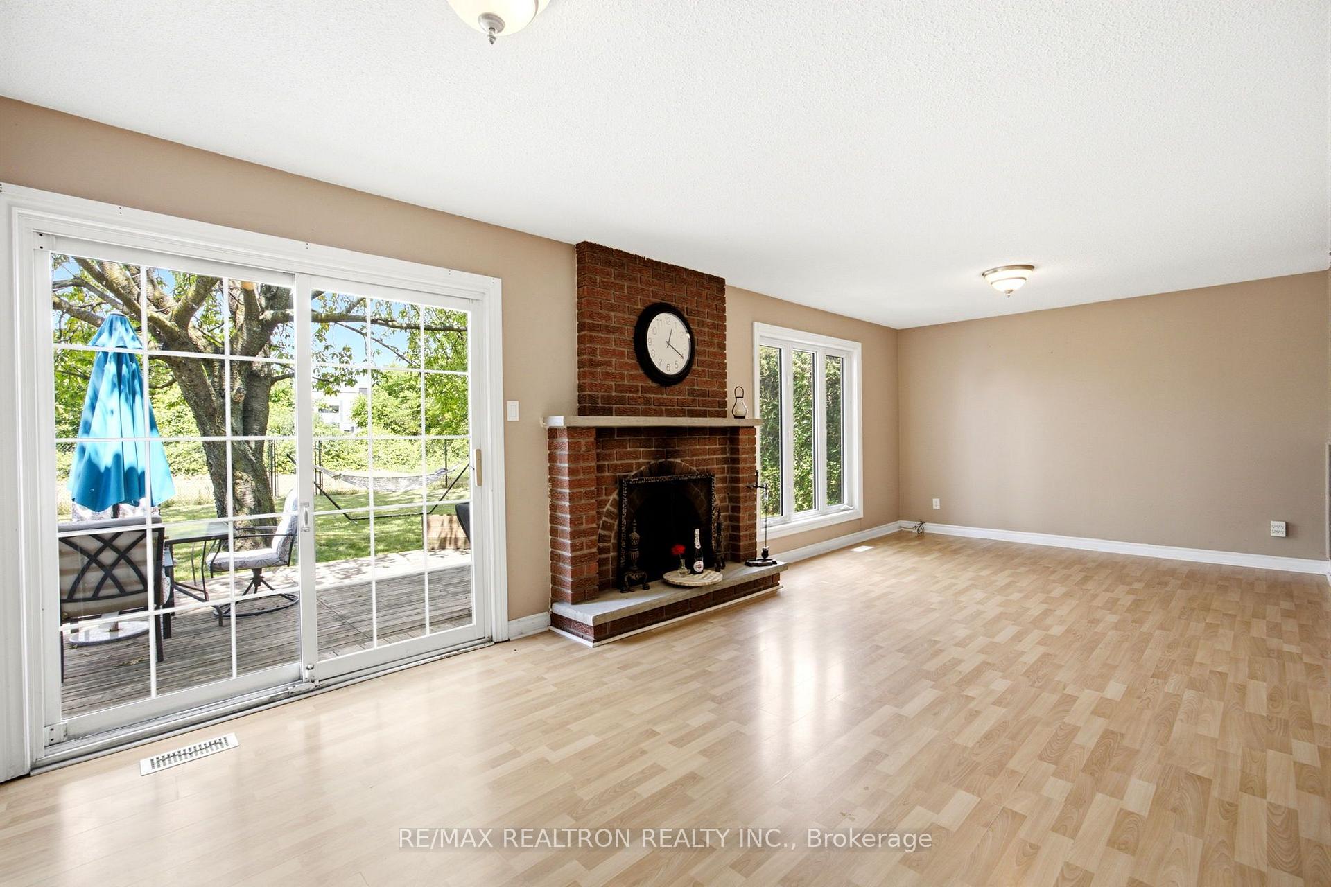 Photo 23 of 1199 Melton Drive, Mississauga, Lakeview — HOMEH